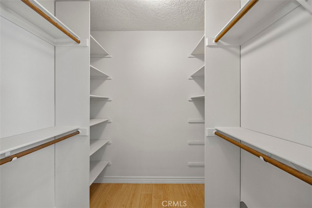 343 W Northridge