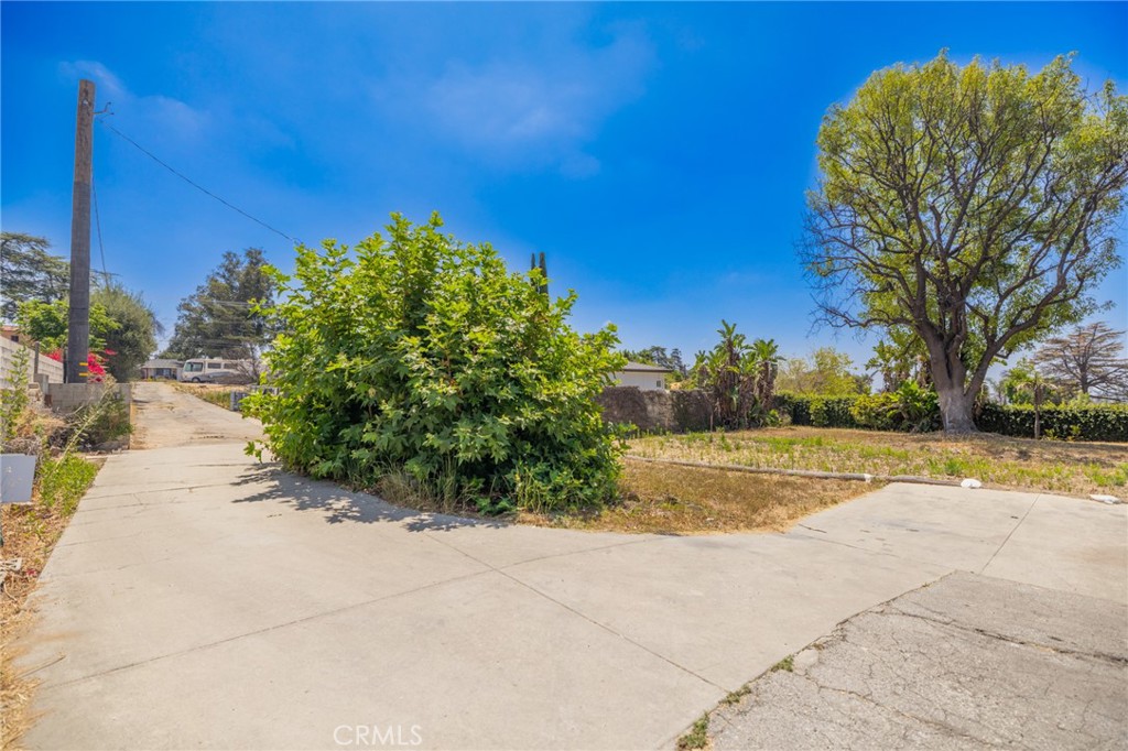 3383 Glenrose Avenue
