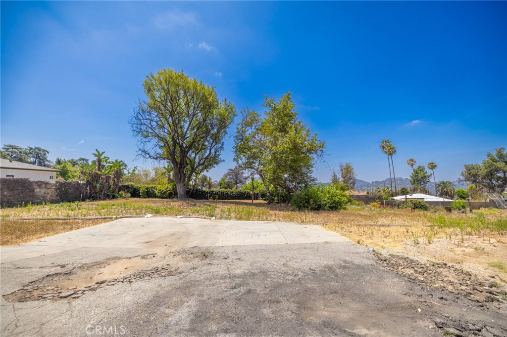 3383 Glenrose Avenue