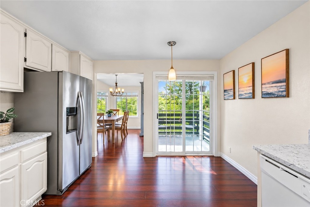 1083 Lakeview