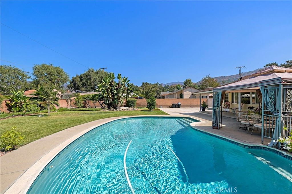 321 Catherine Park