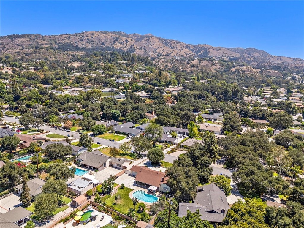 321 Catherine Park