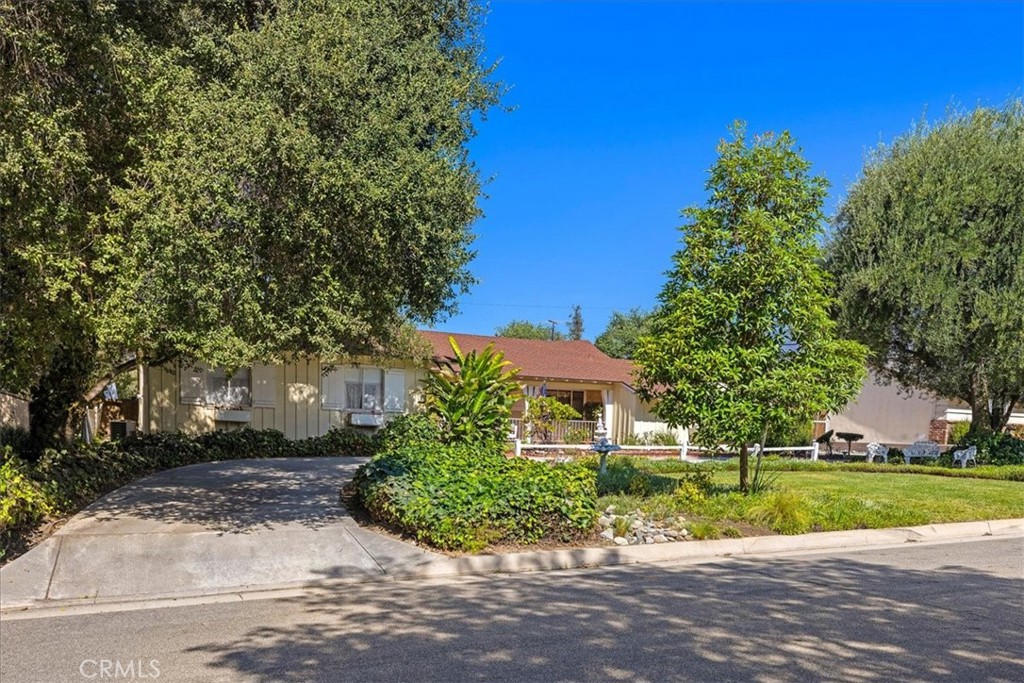 321 Catherine Park
