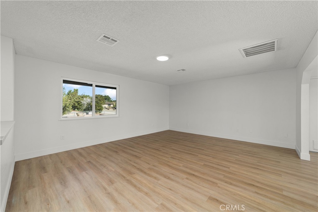 16849 Mission