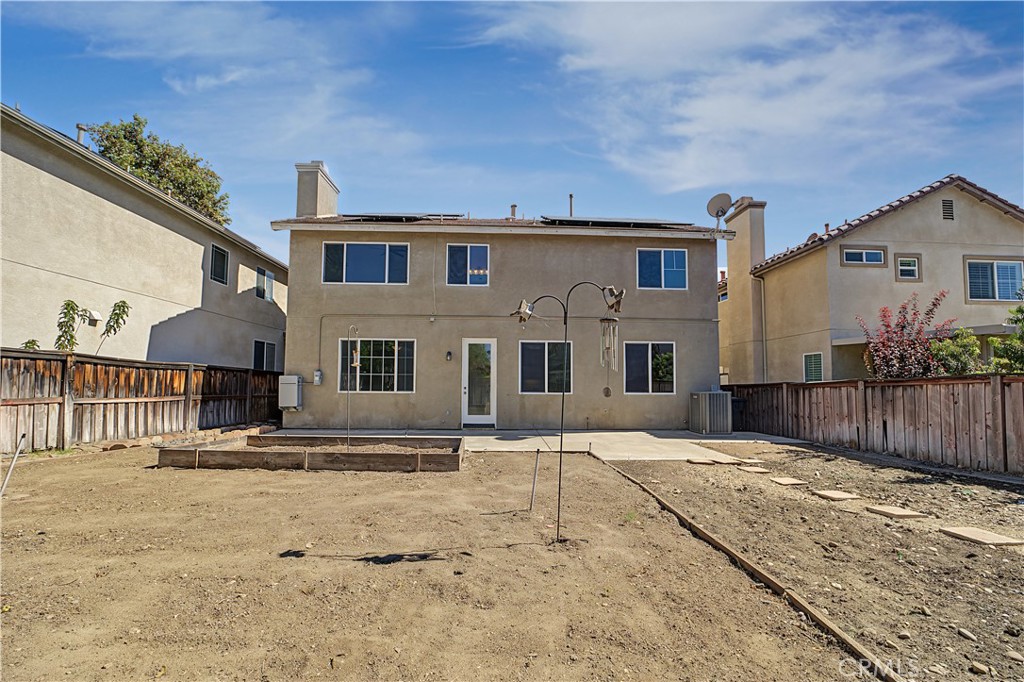 1561 N Catskills
