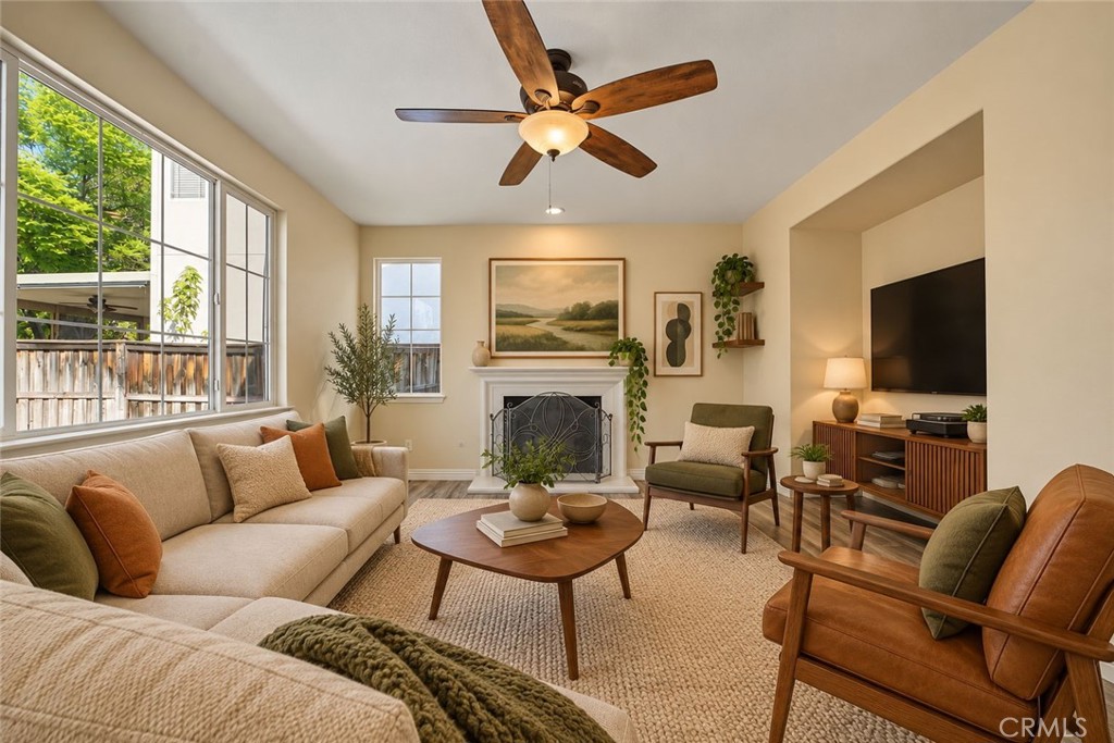 1561 N Catskills