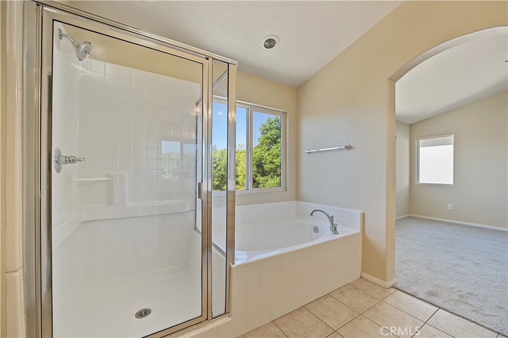 1561 N Catskills
