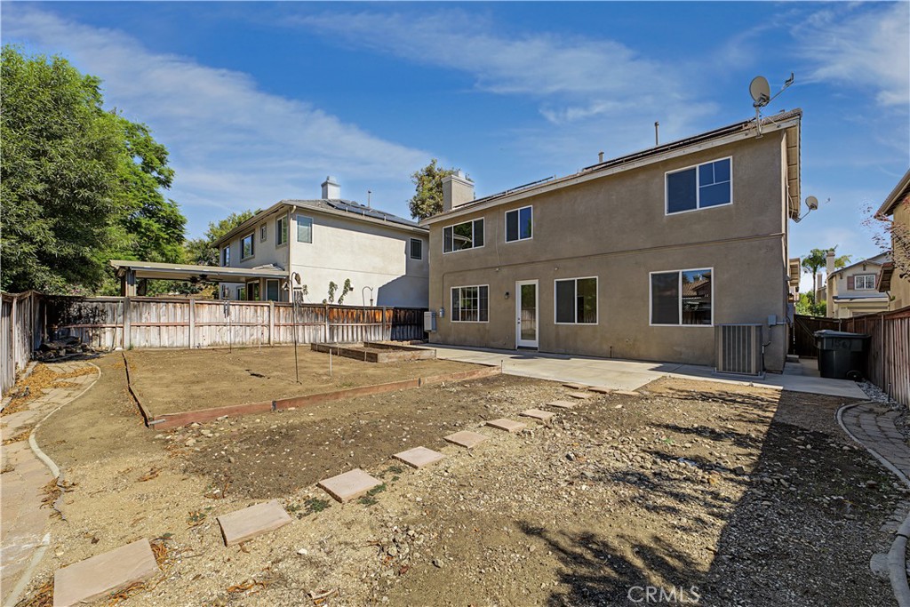 1561 N Catskills