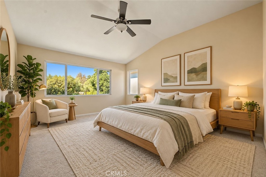 1561 N Catskills