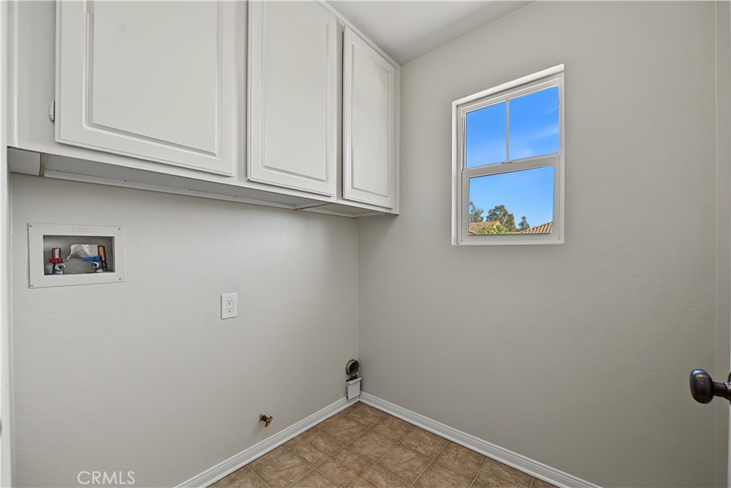 1561 N Catskills