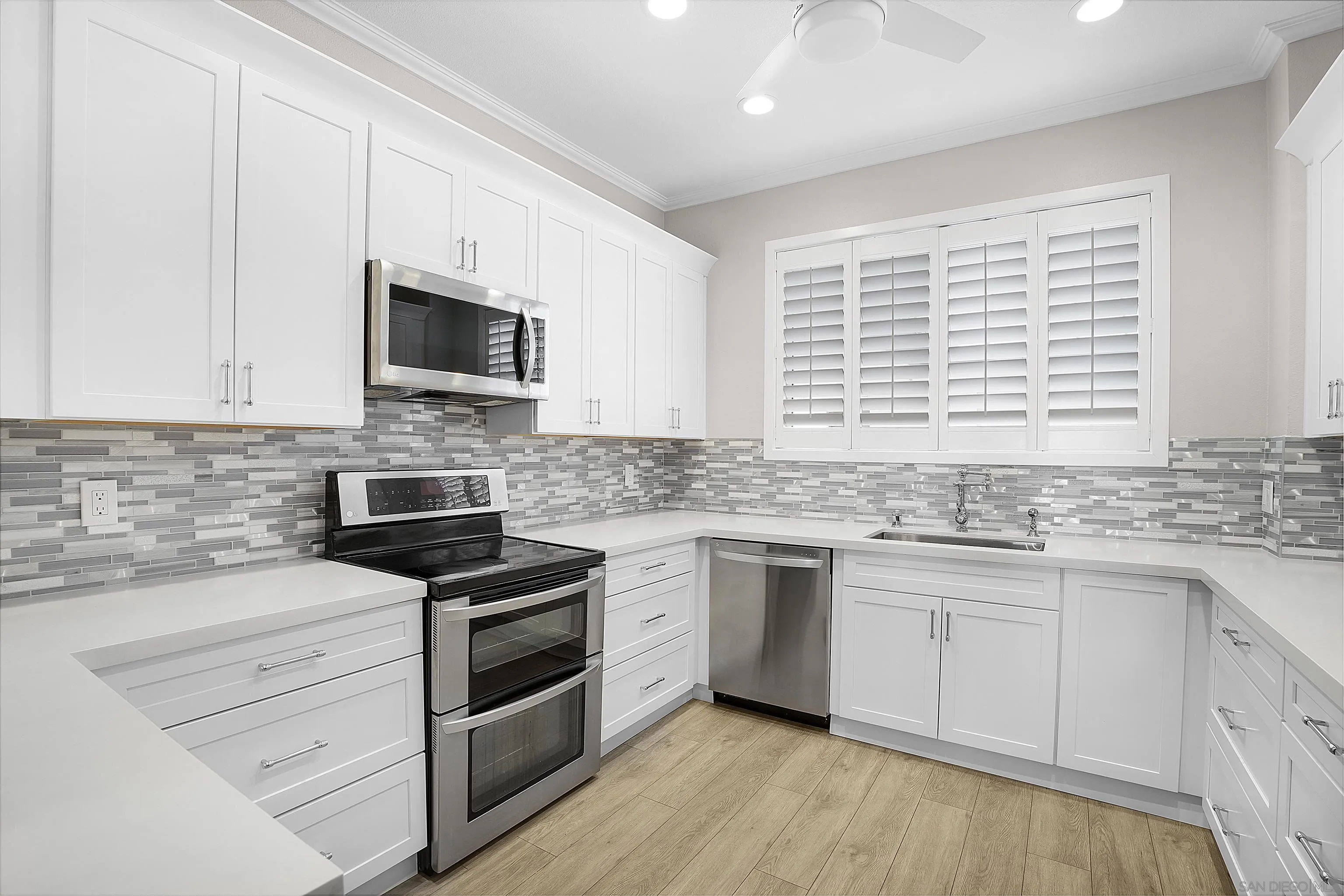 5383 Chelsea Street Unit 302