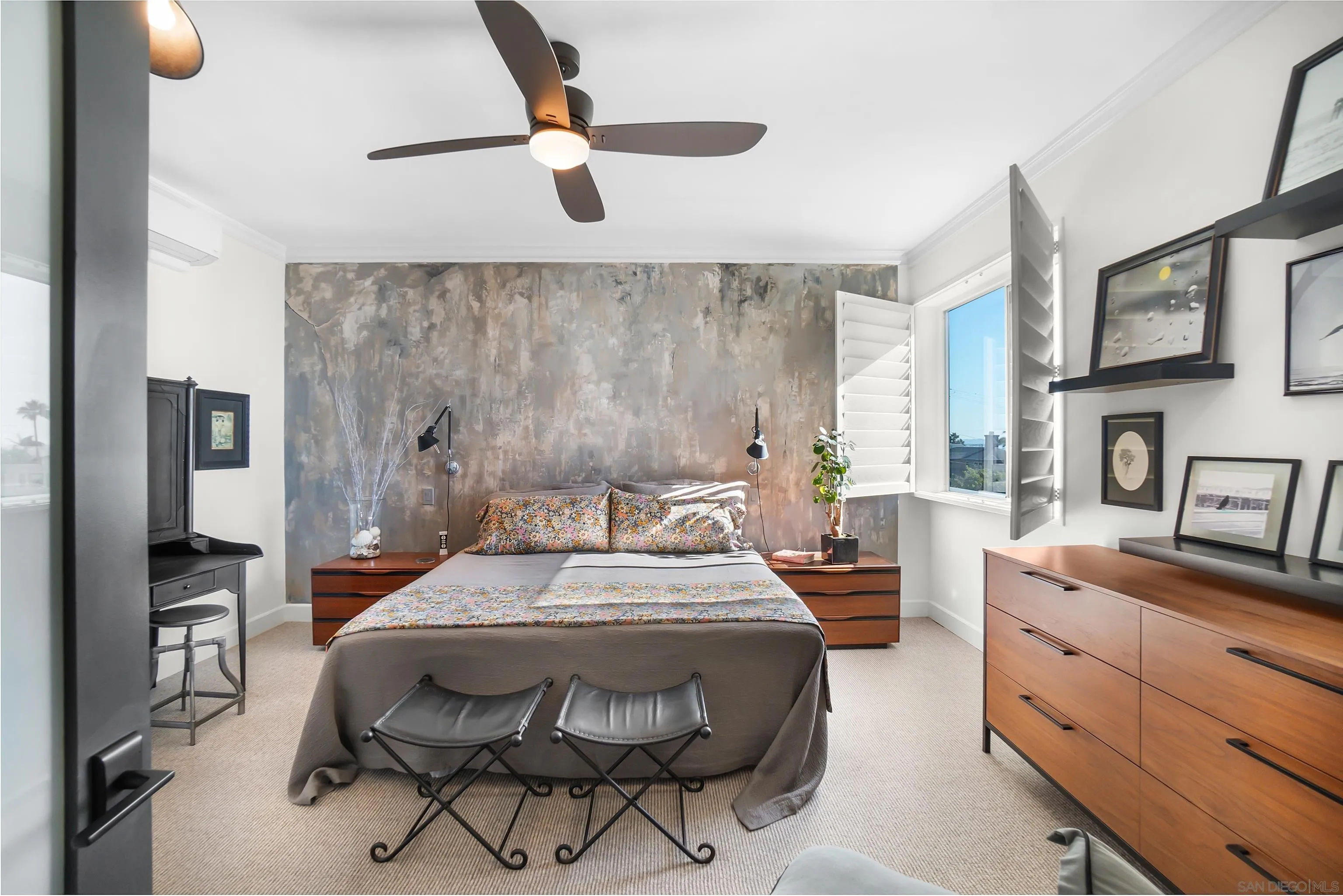 5383 Chelsea Street Unit 204