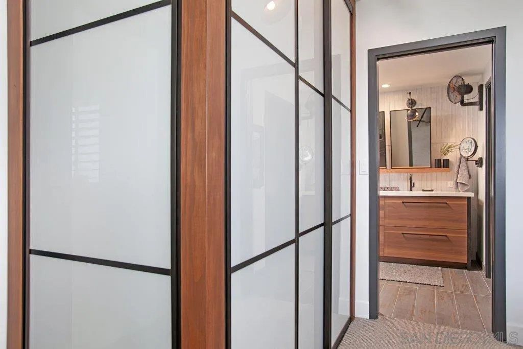 5383 Chelsea Street Unit 204