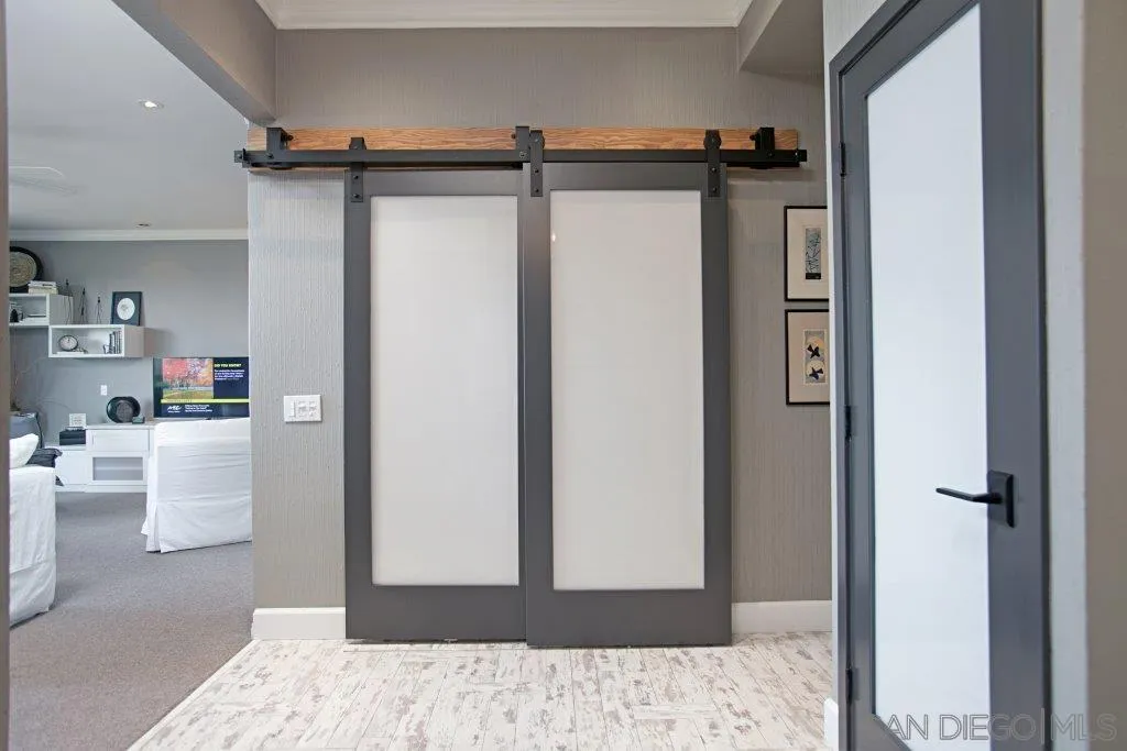 5383 Chelsea Street Unit 204