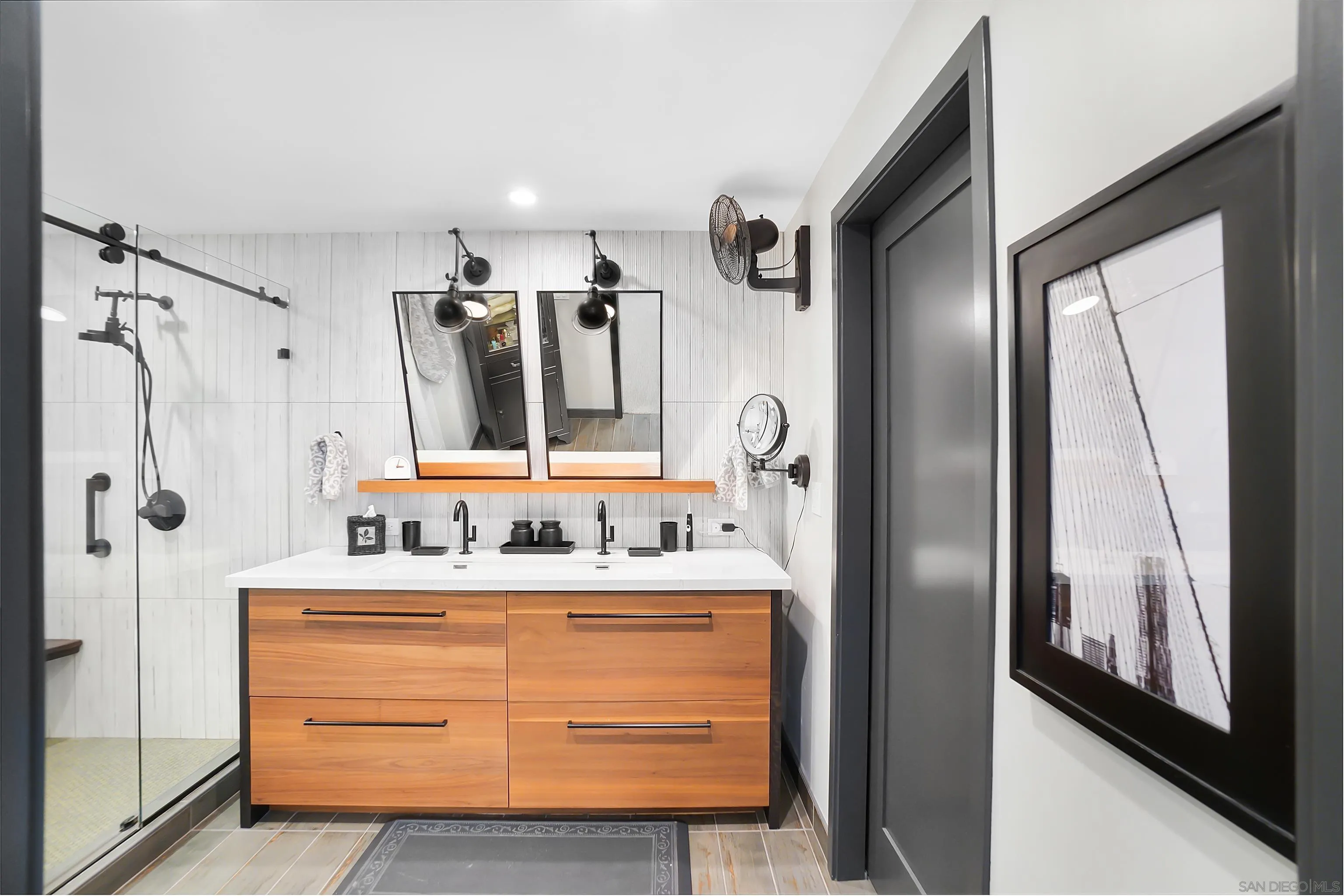 5383 Chelsea Street Unit 204