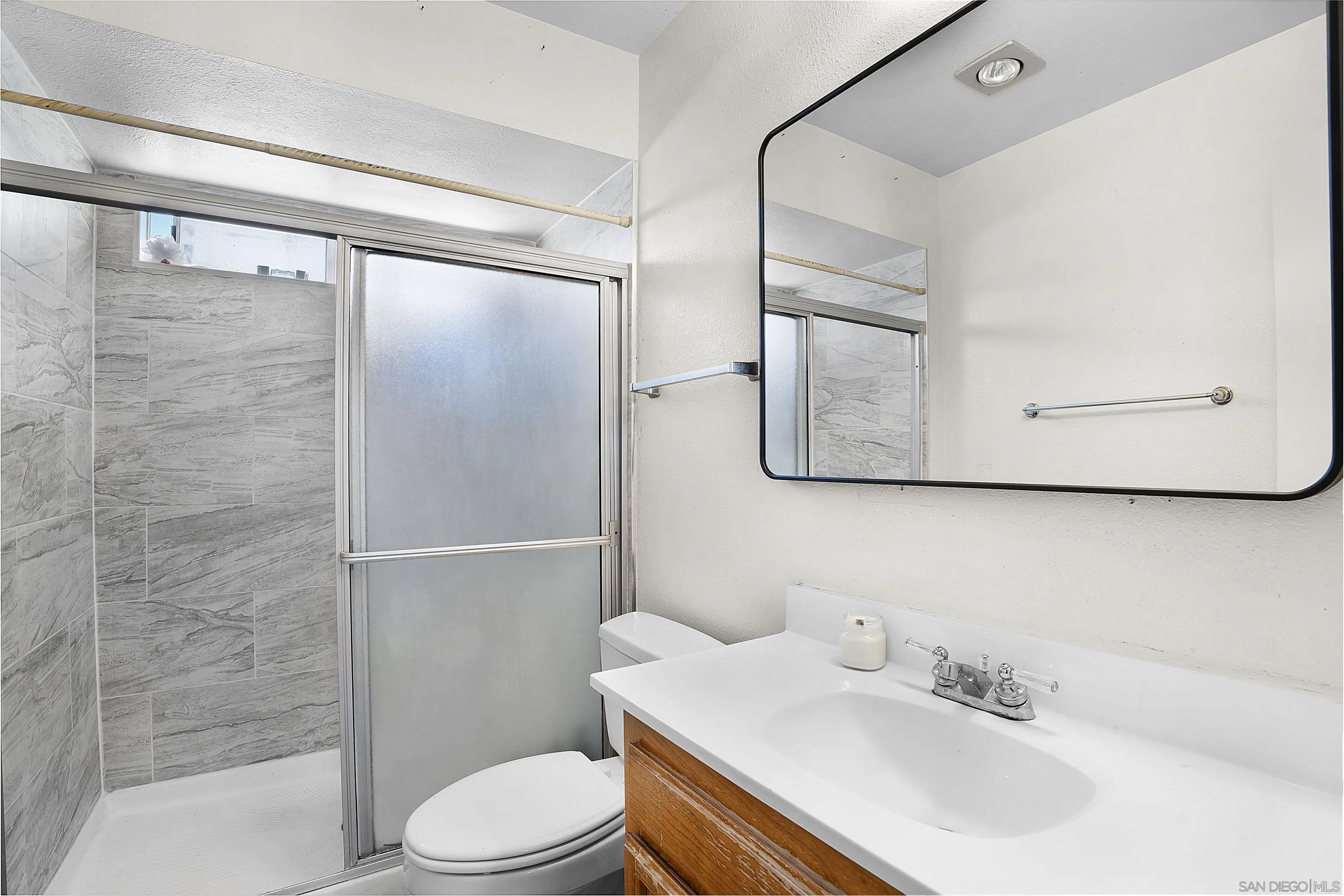 3002 Naugatuck