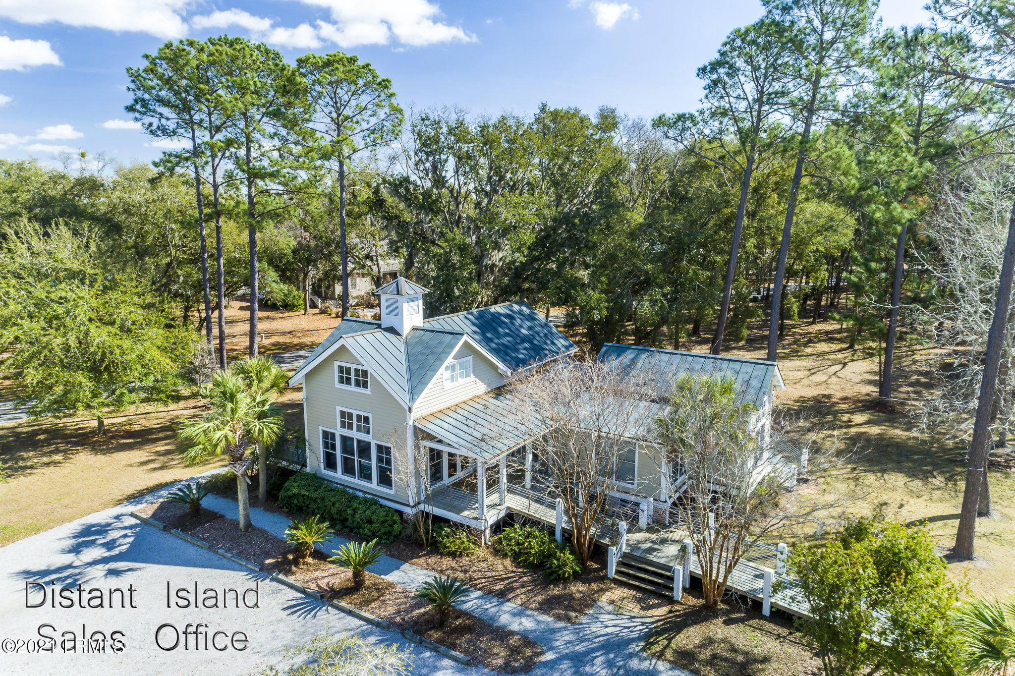 715 Distant Island Drive