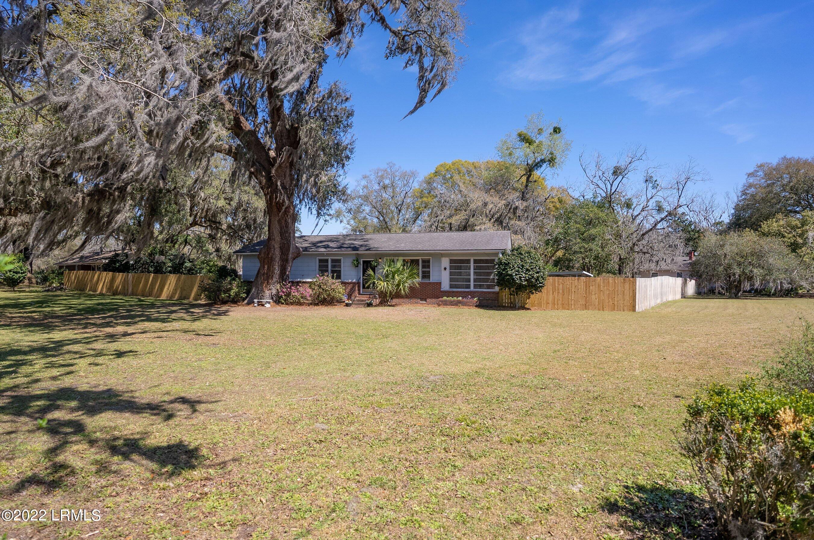 3005 Roseida Road
