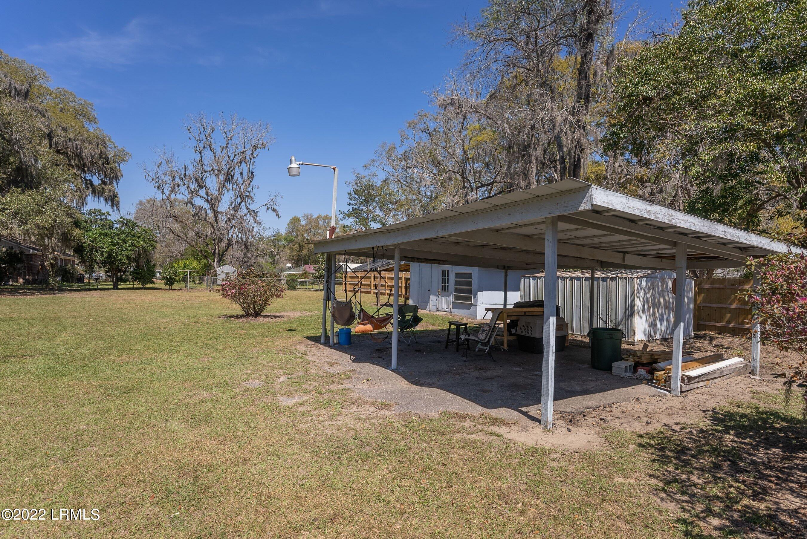 3005 Roseida Road