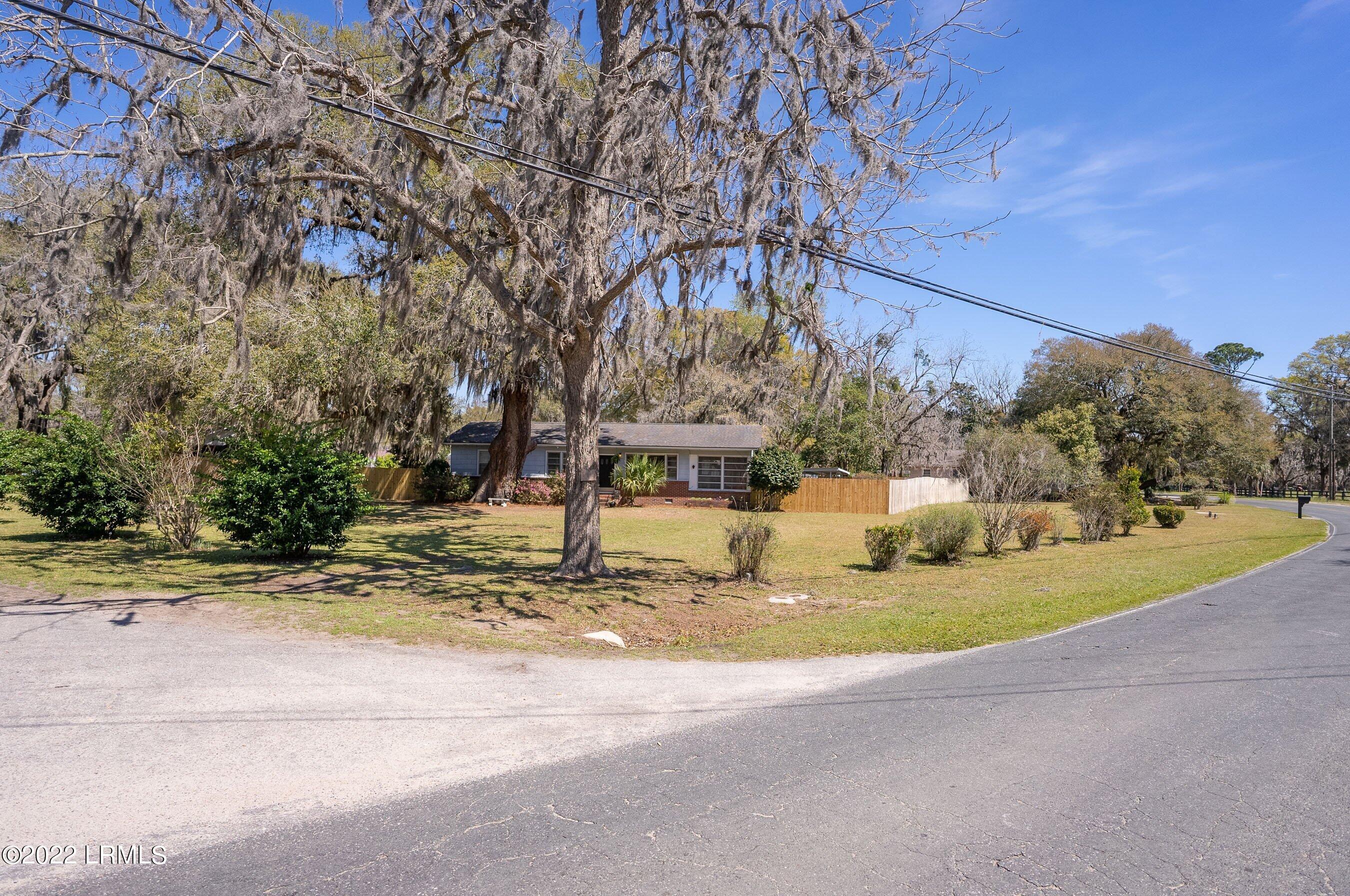 3005 Roseida Road