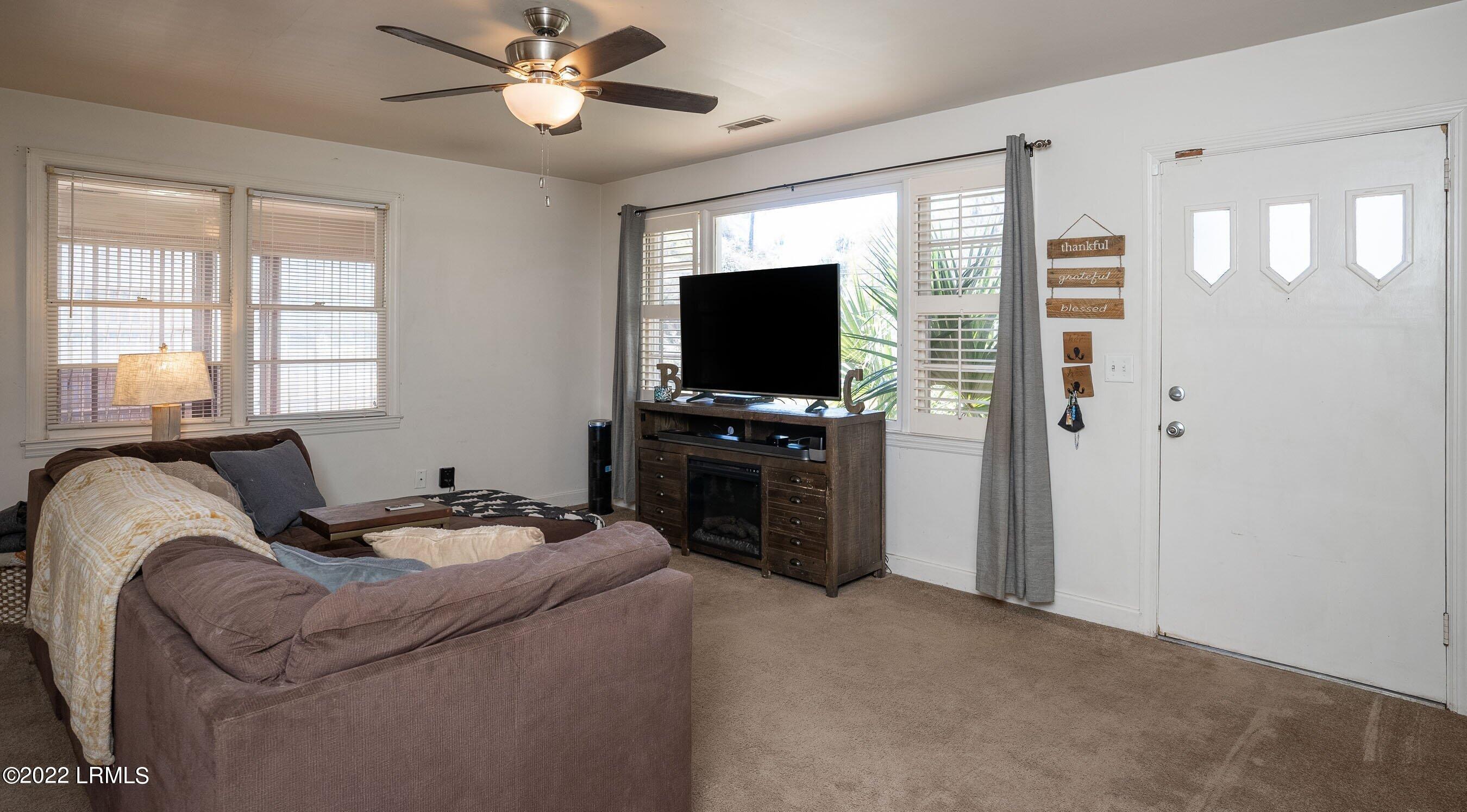 3005 Roseida Road