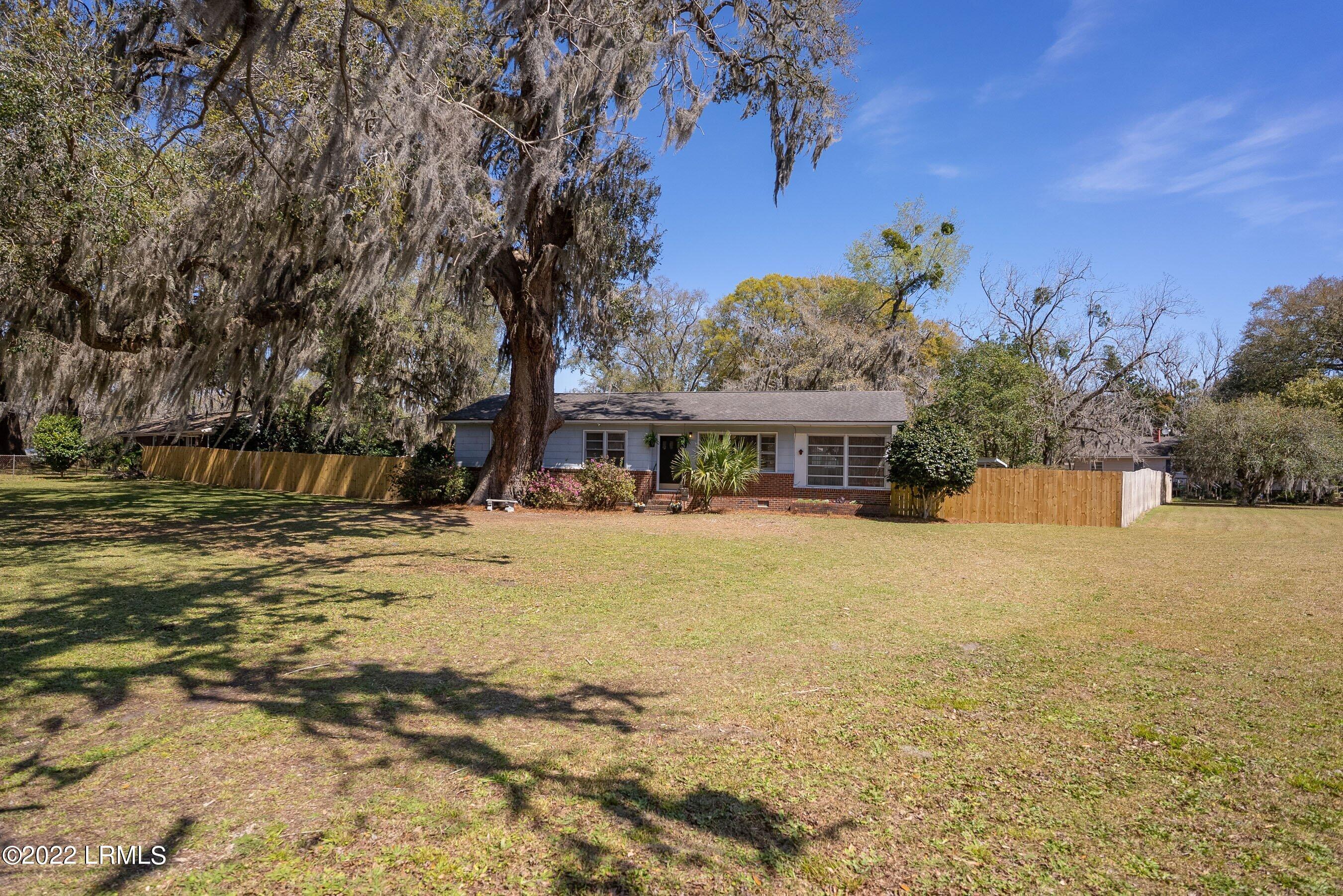 3005 Roseida Road
