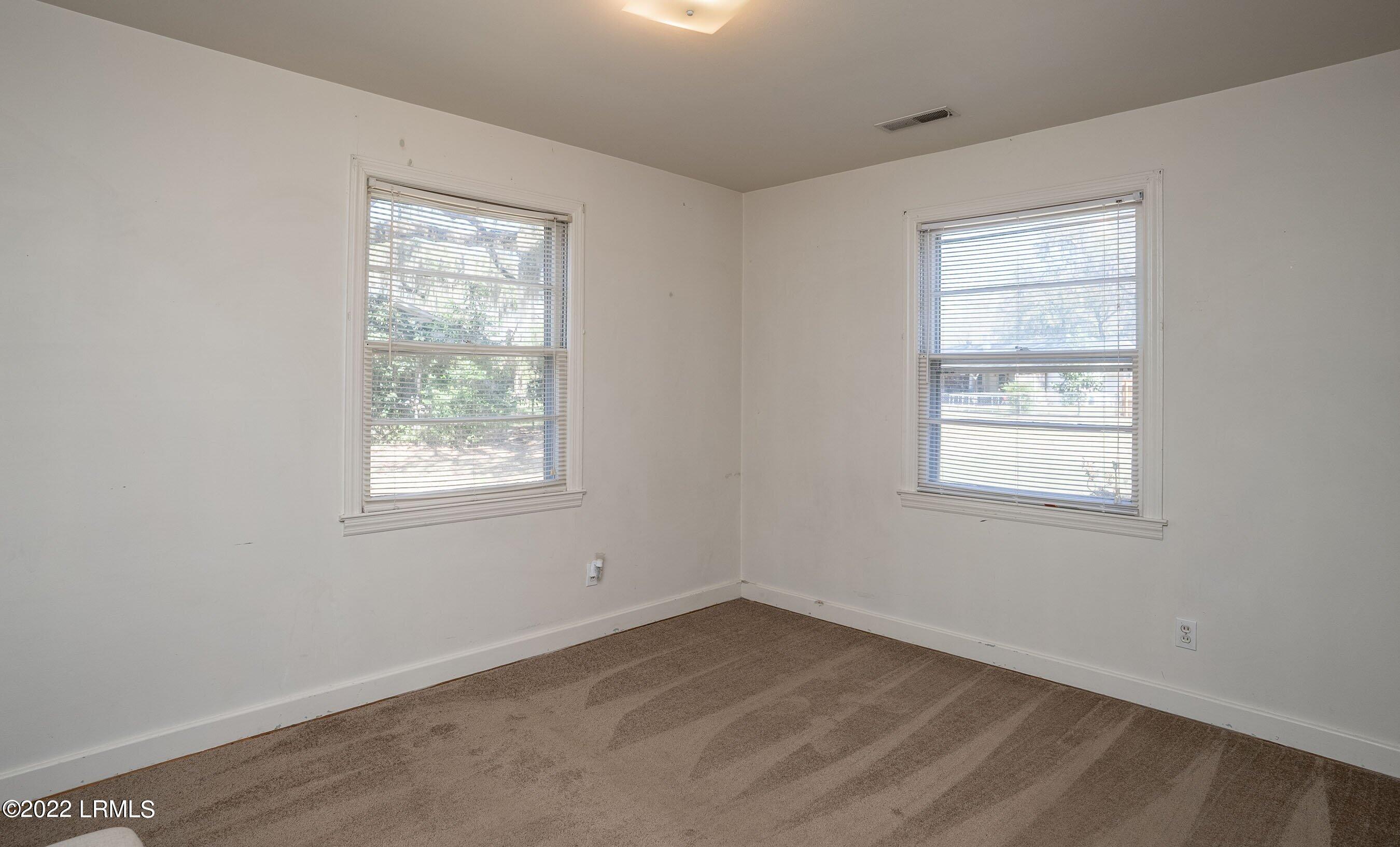 3005 Roseida Road
