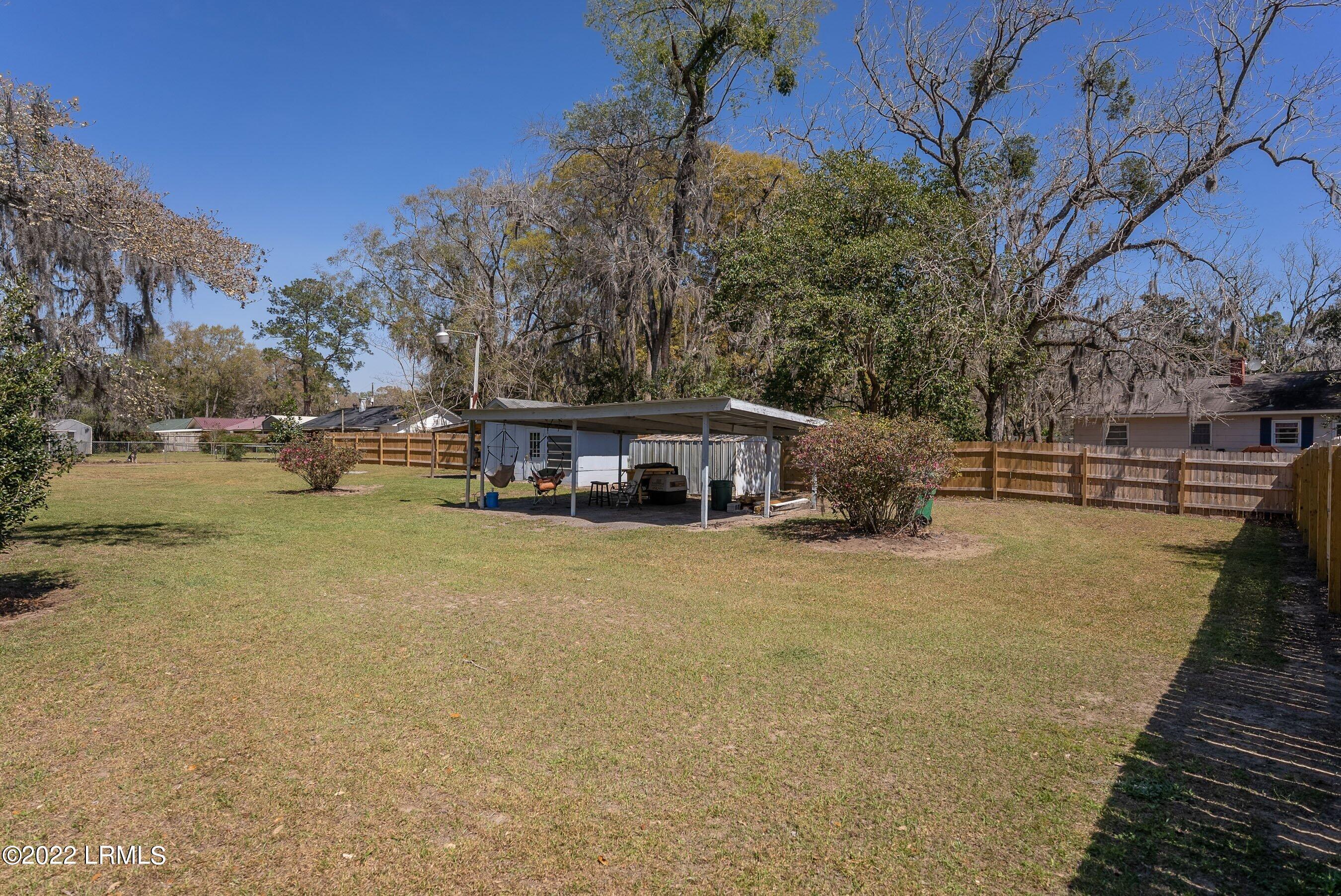 3005 Roseida Road