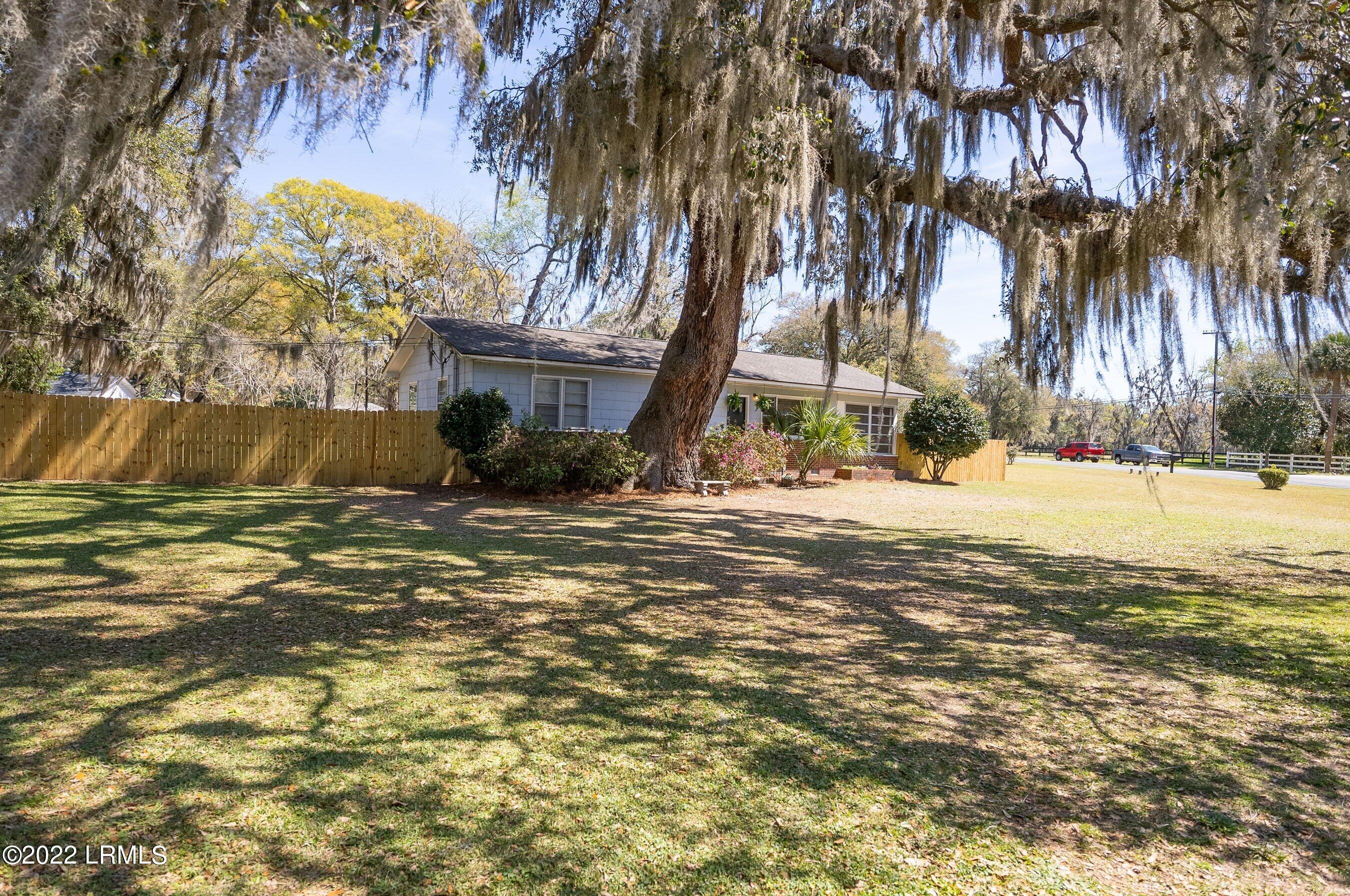 3005 Roseida Road