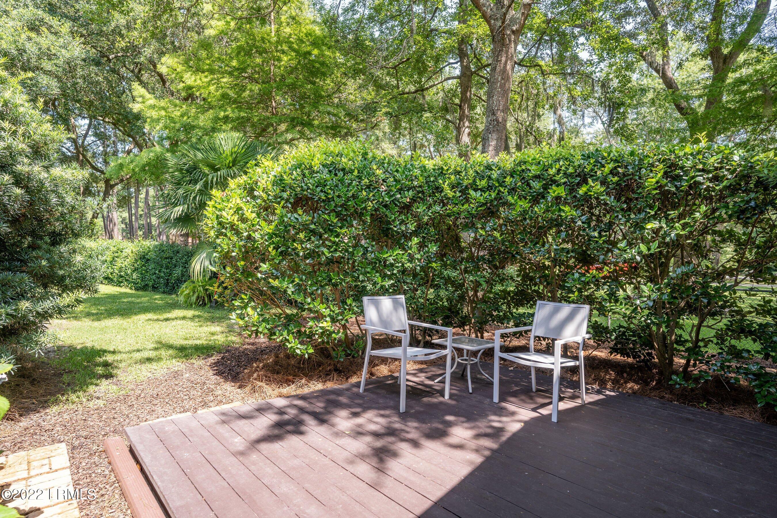 11 Chesterfield Lake Drive
