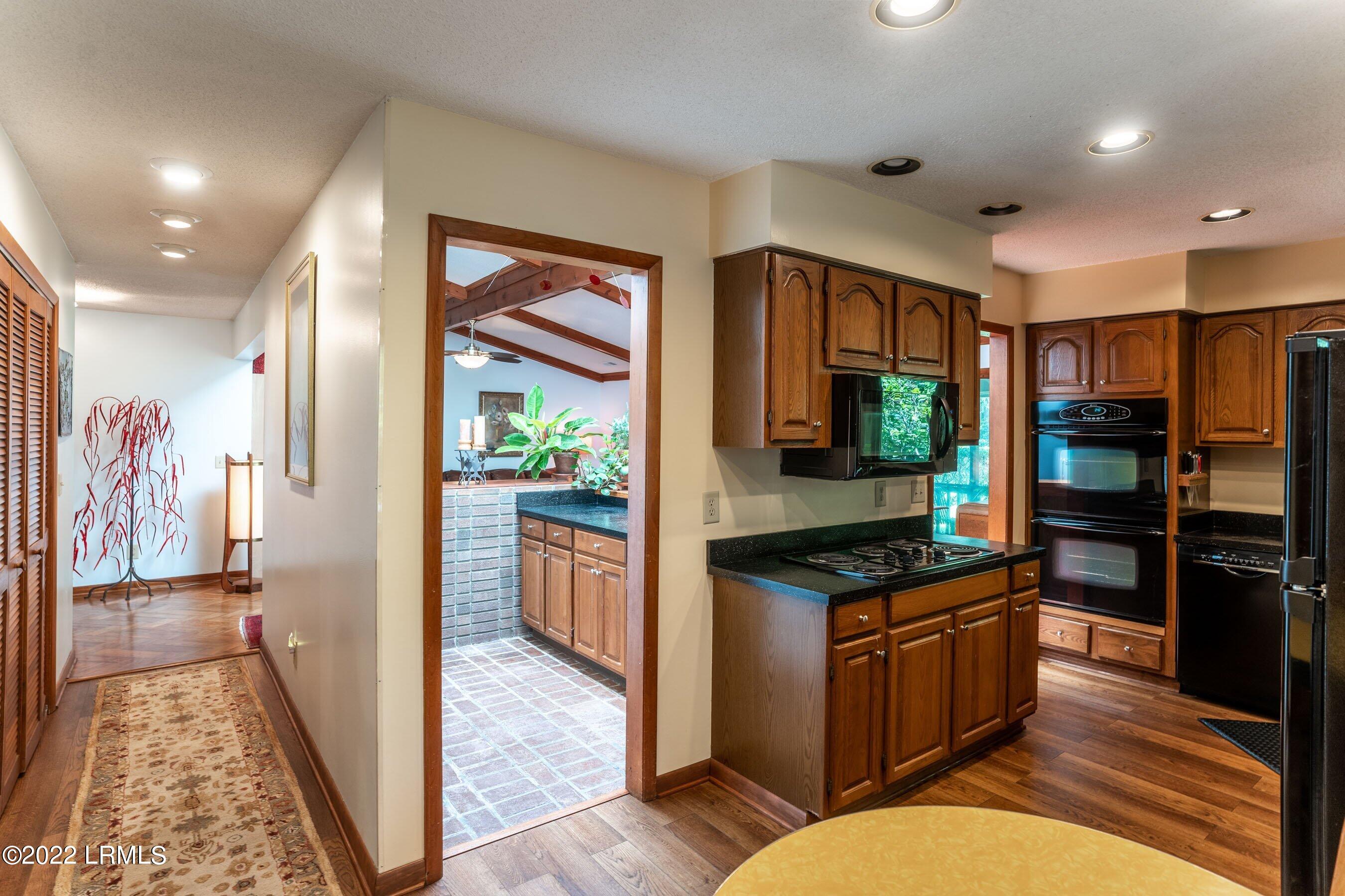 11 Chesterfield Lake Drive