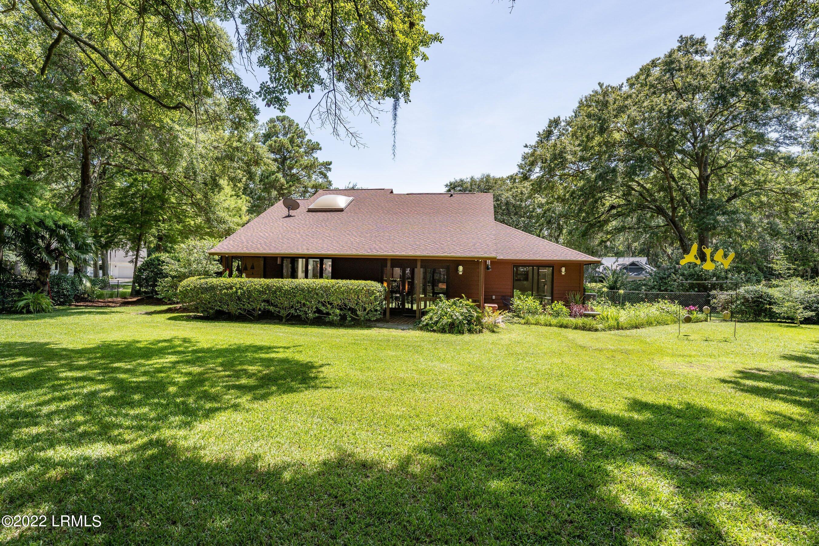 11 Chesterfield Lake Drive