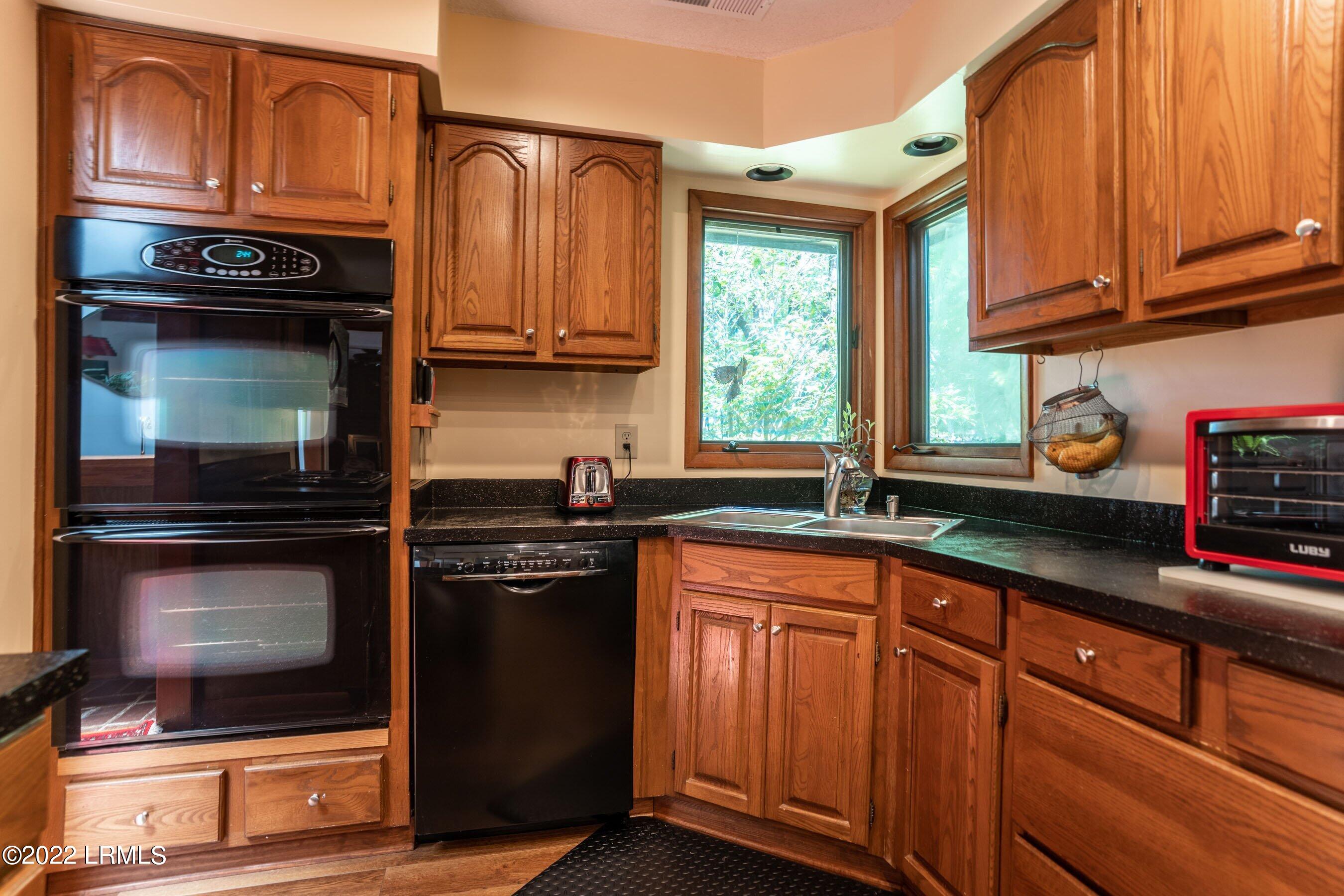 11 Chesterfield Lake Drive