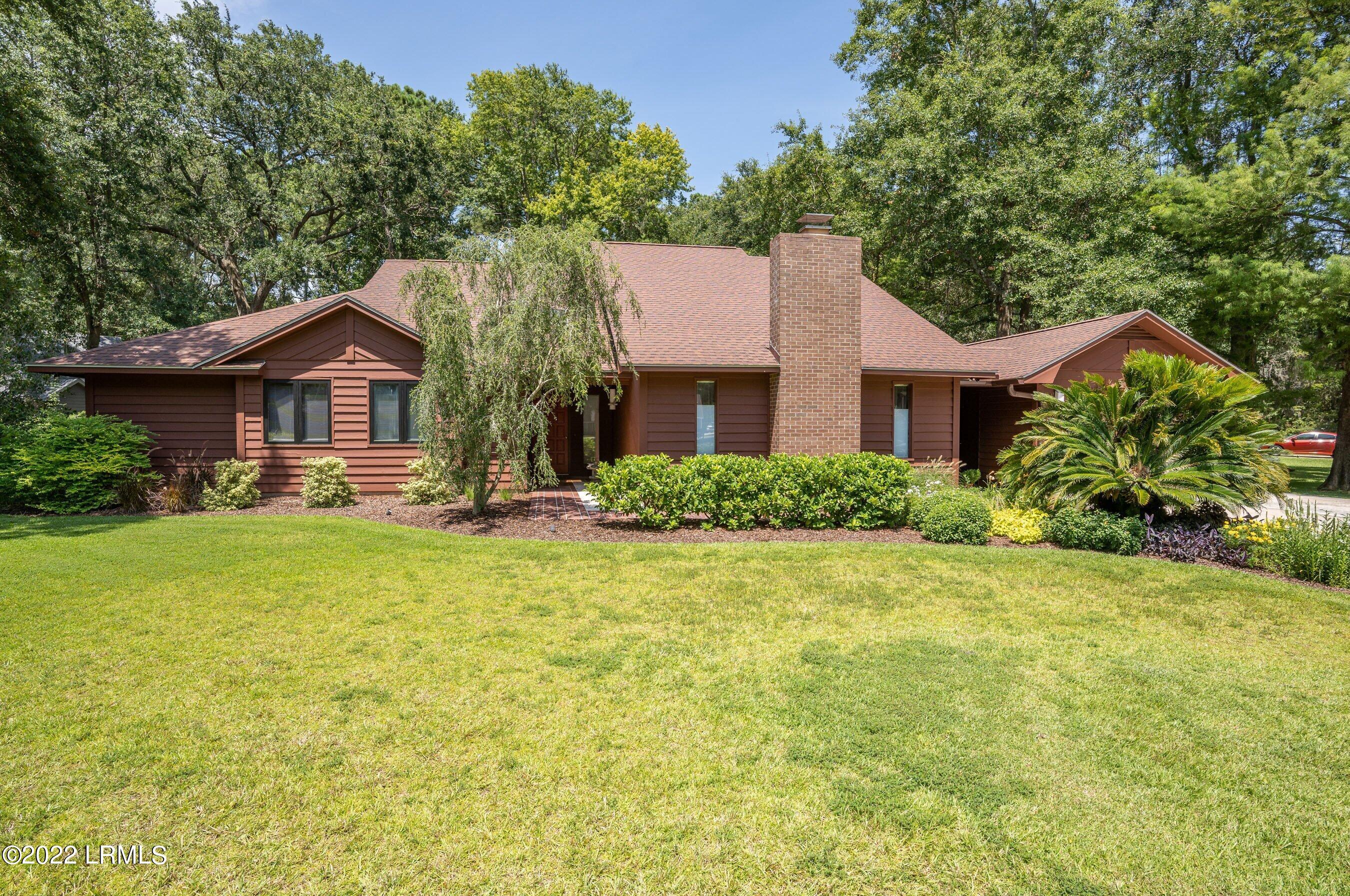 11 Chesterfield Lake Drive