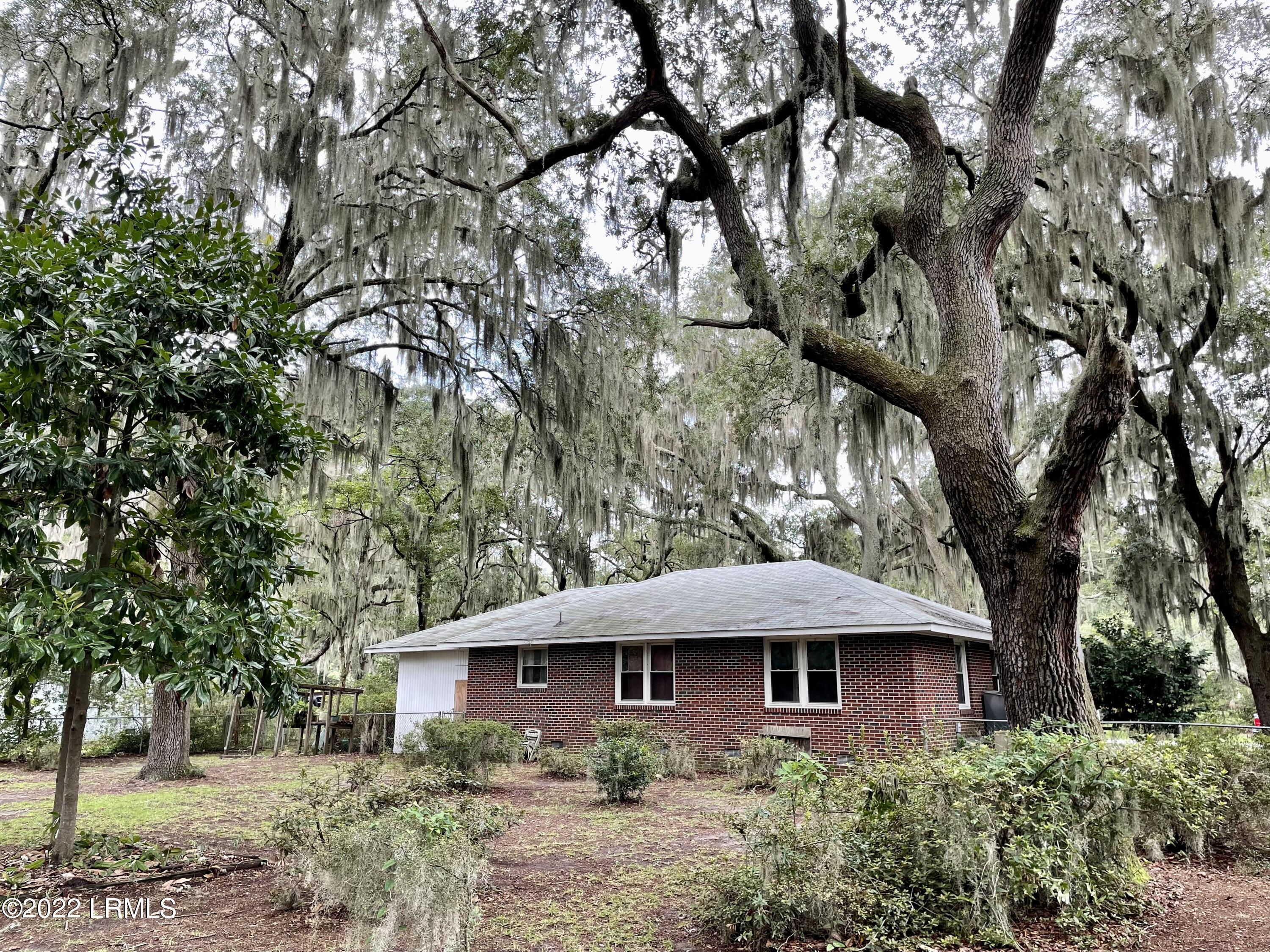 1407 Church Street