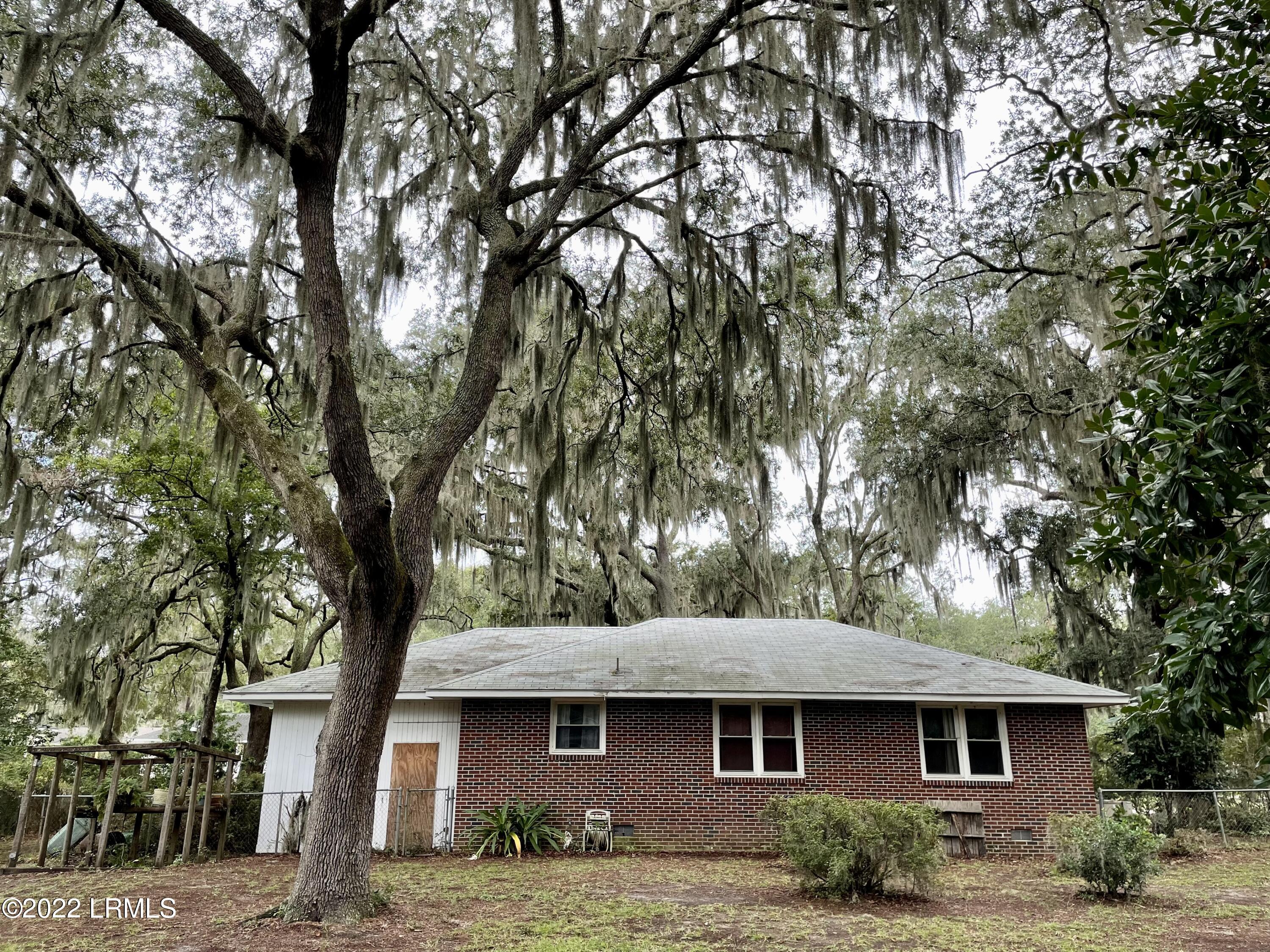 1407 Church Street