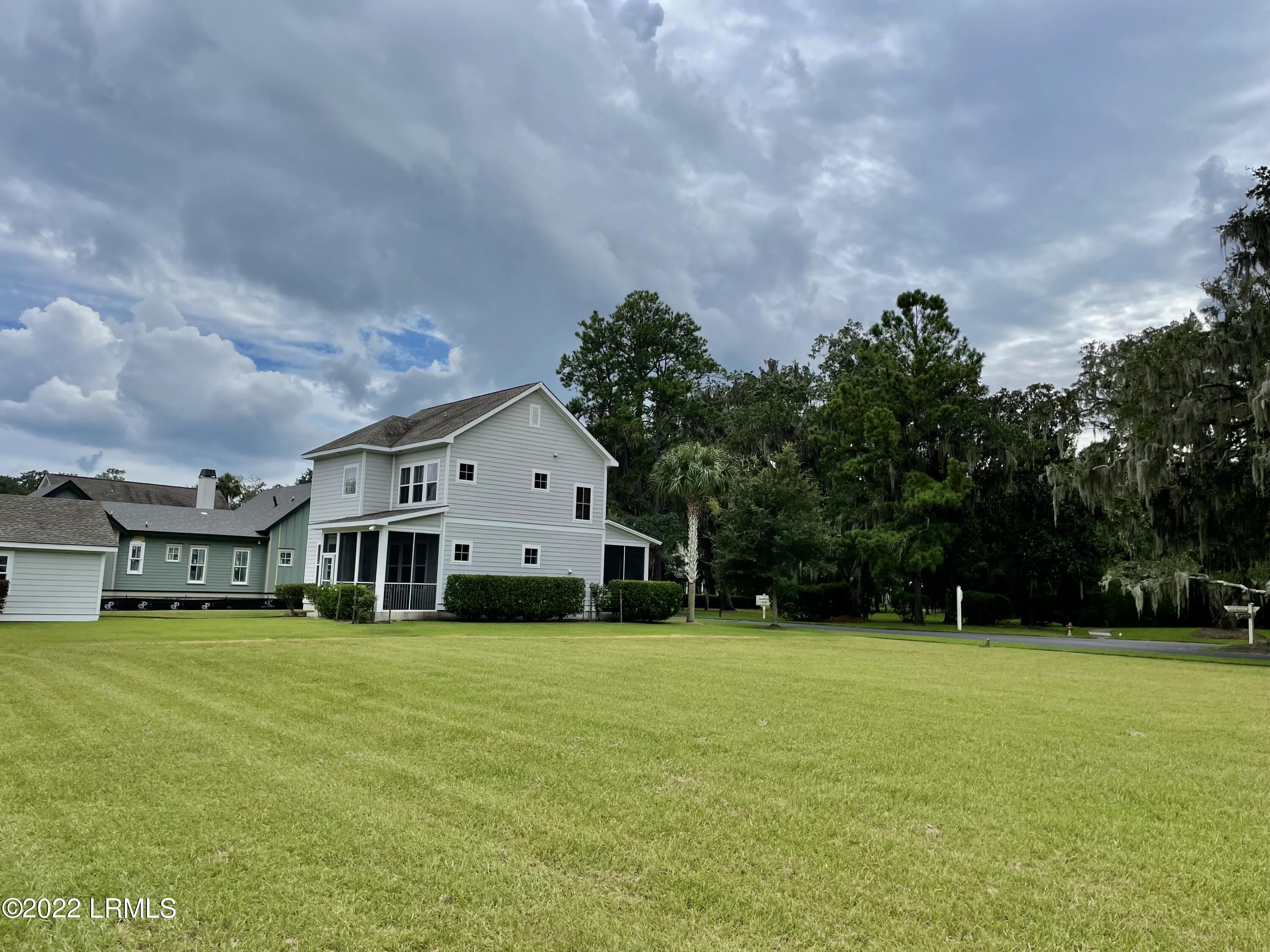 448 Commons Circle