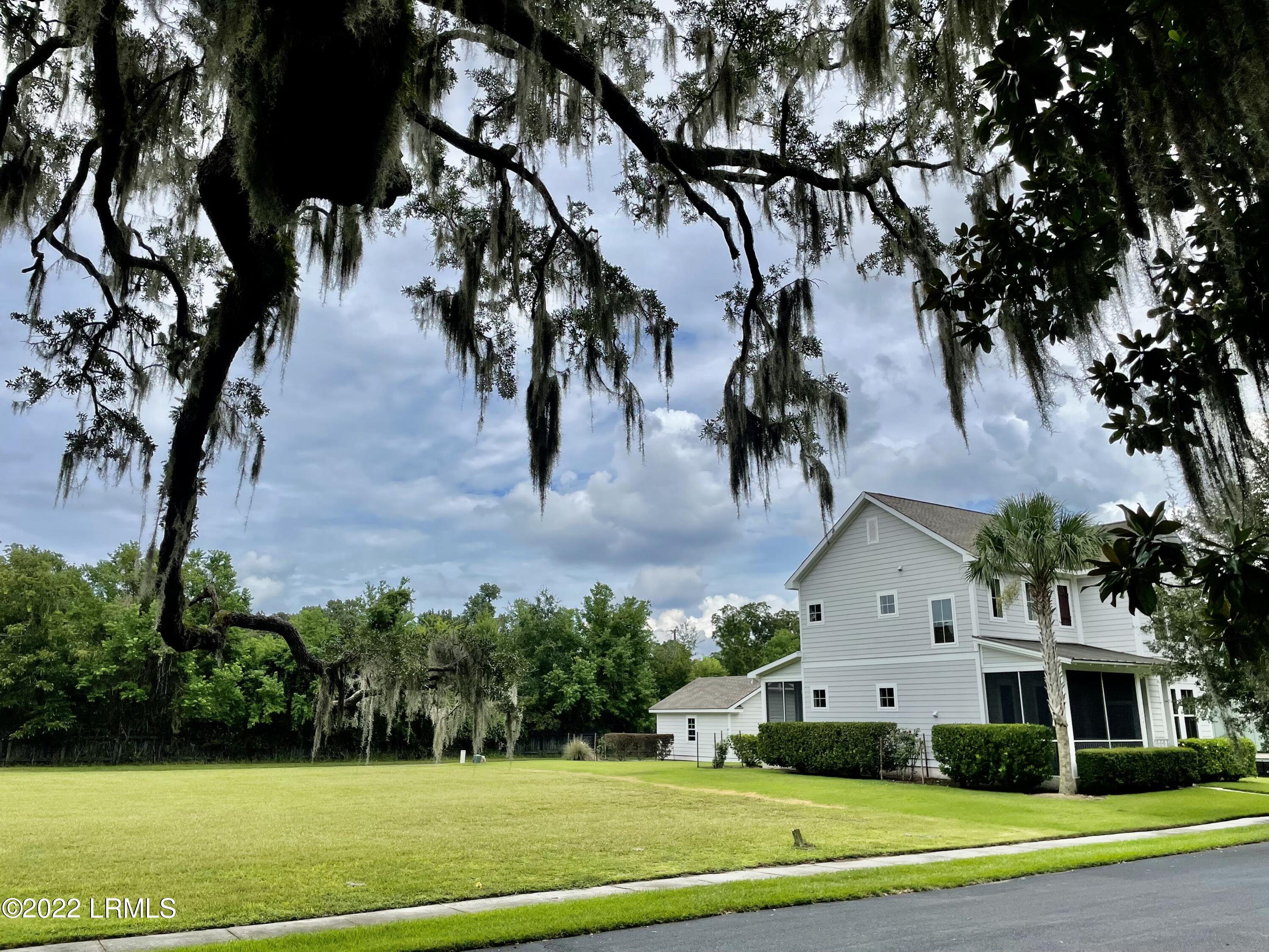 448 Commons Circle