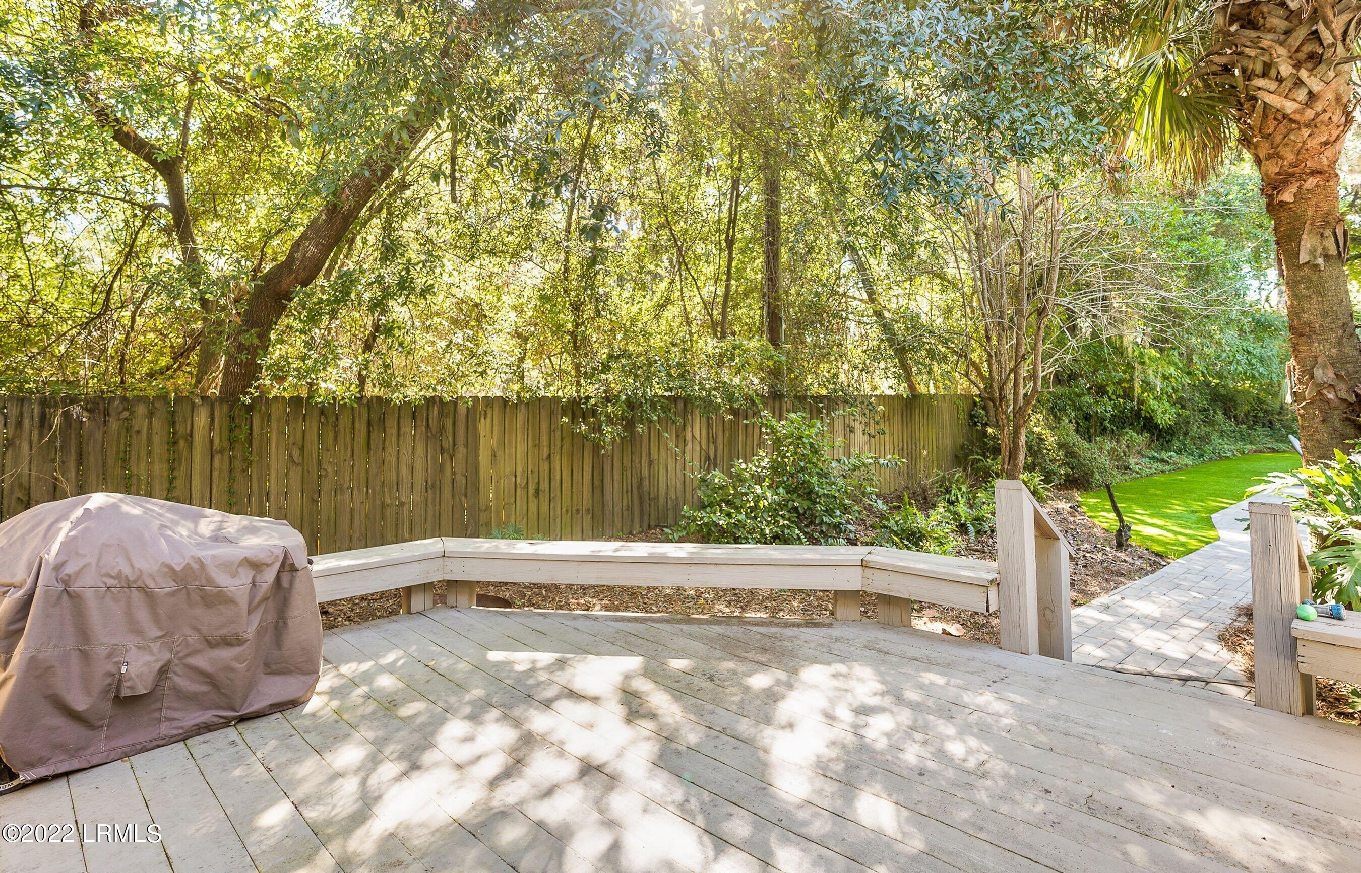 864 Ribaut Road