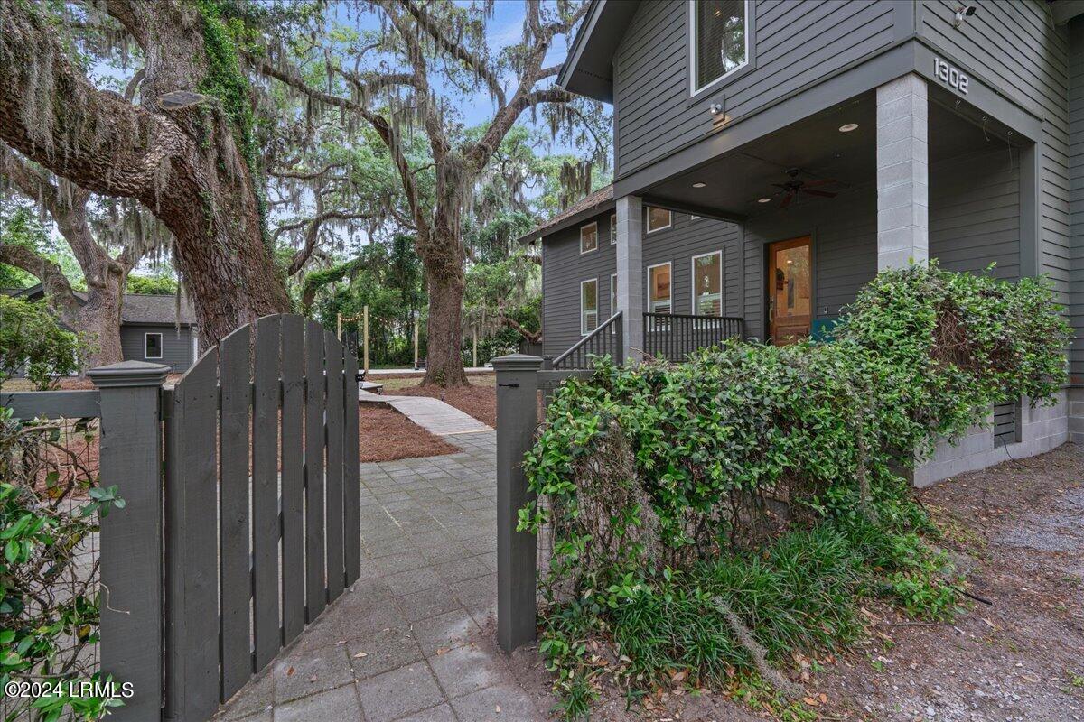 1302 Charles Street