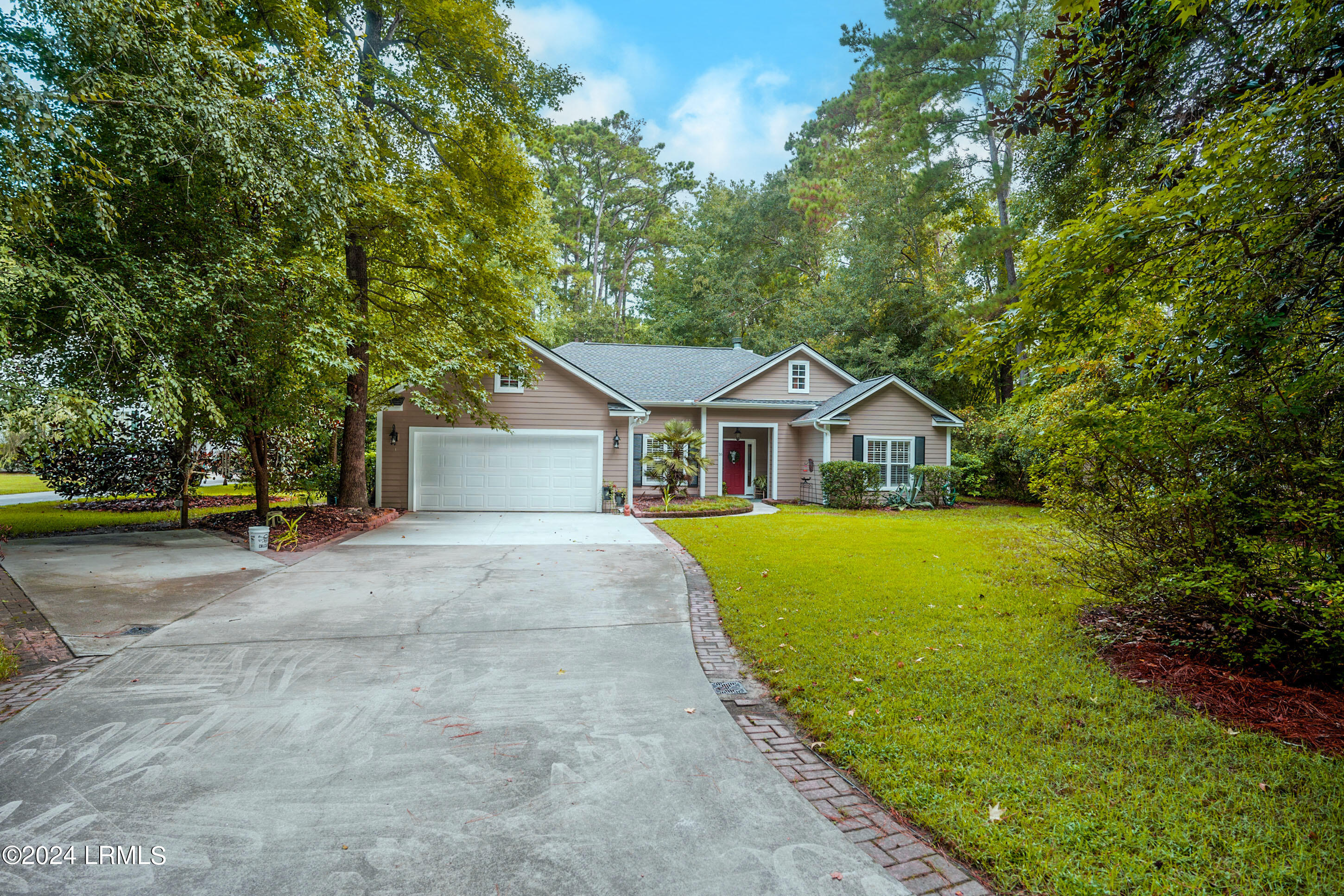 16 Jasper Lane