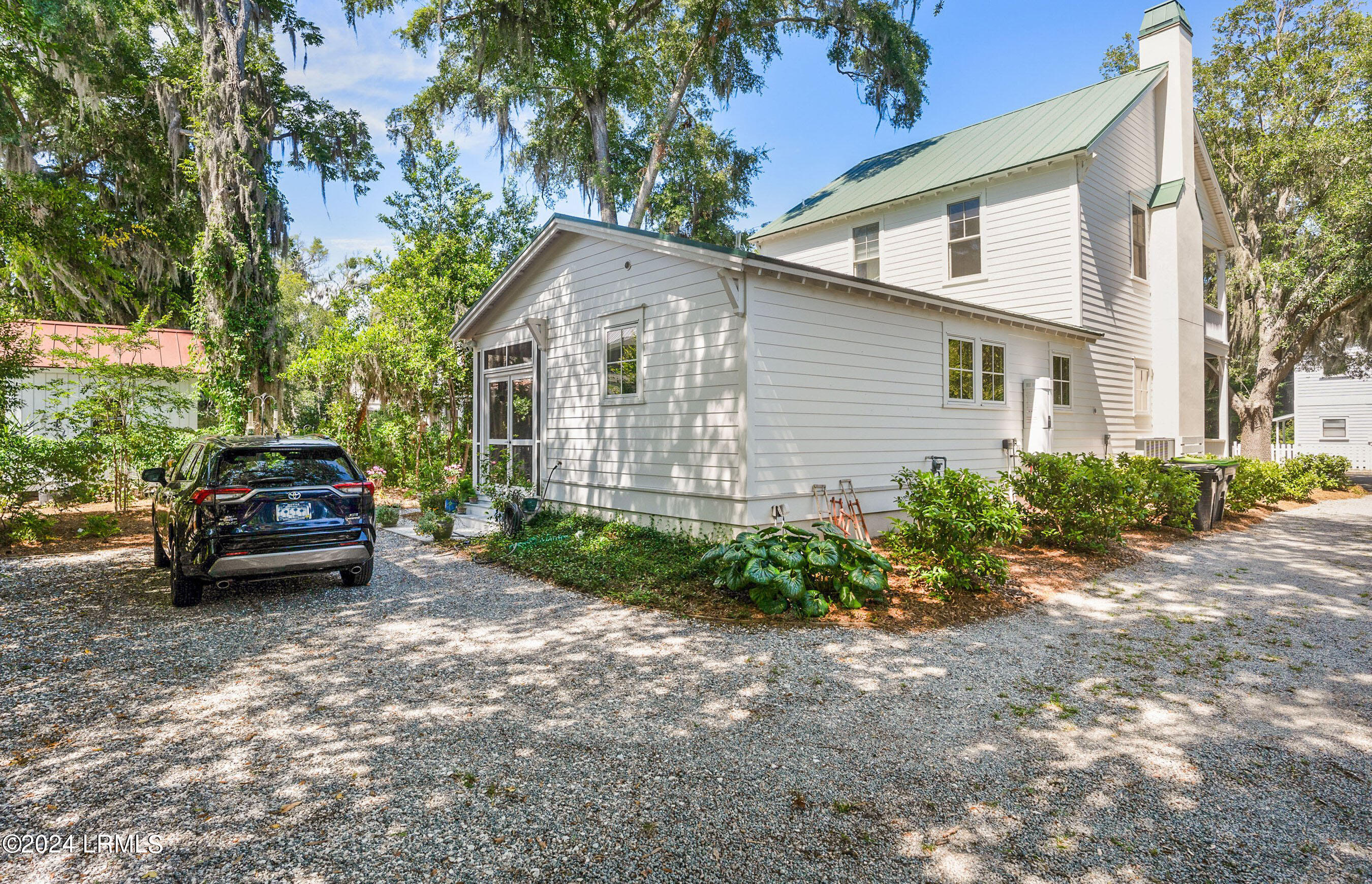 808 Charles Street