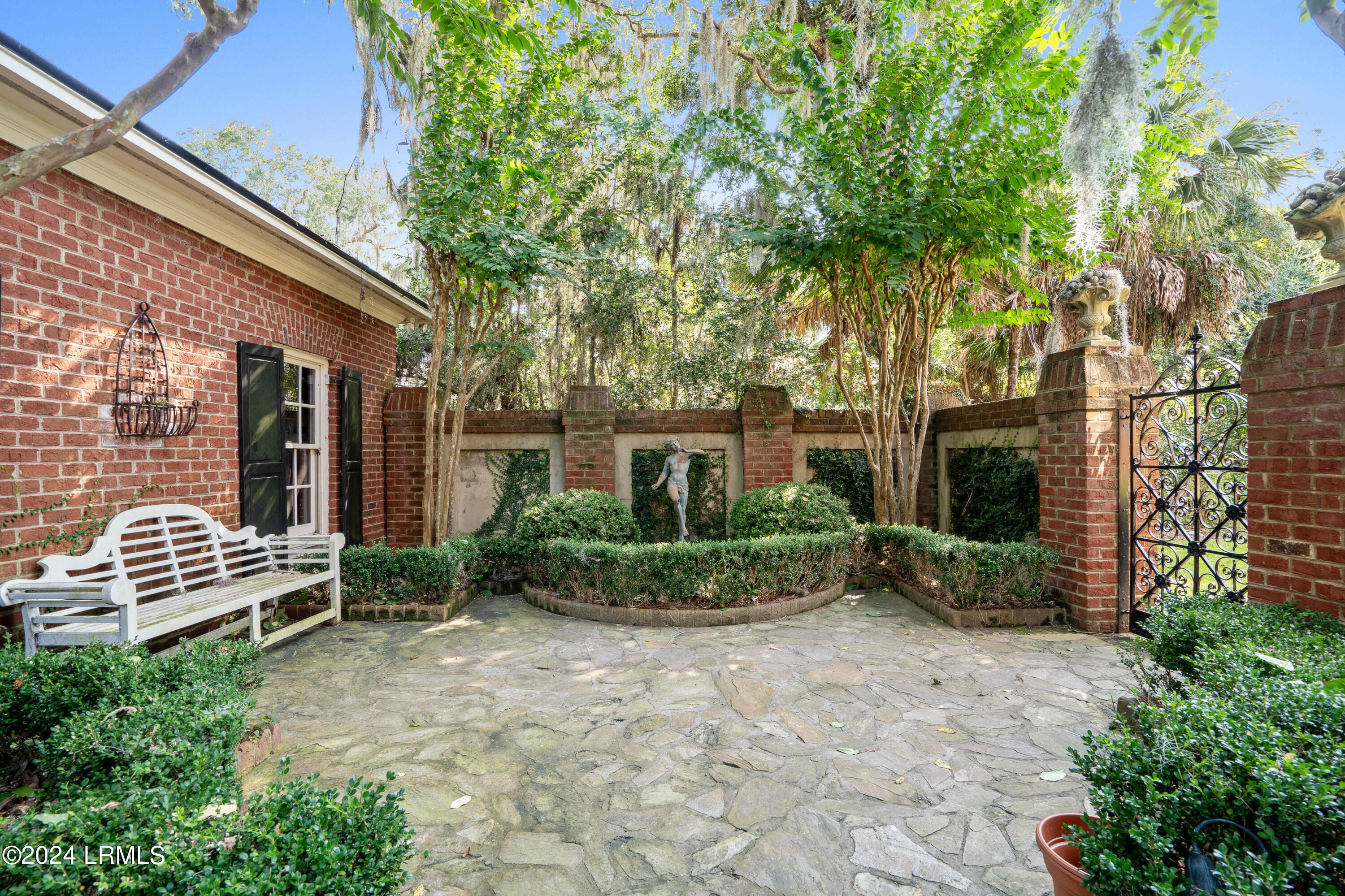84 Bay Drive