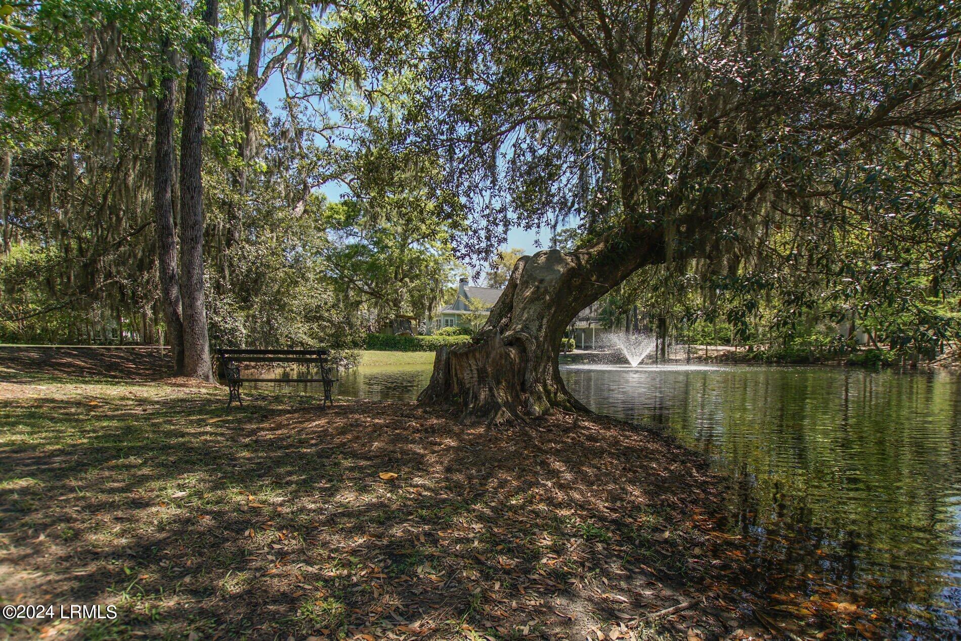 33 Newpoint Road