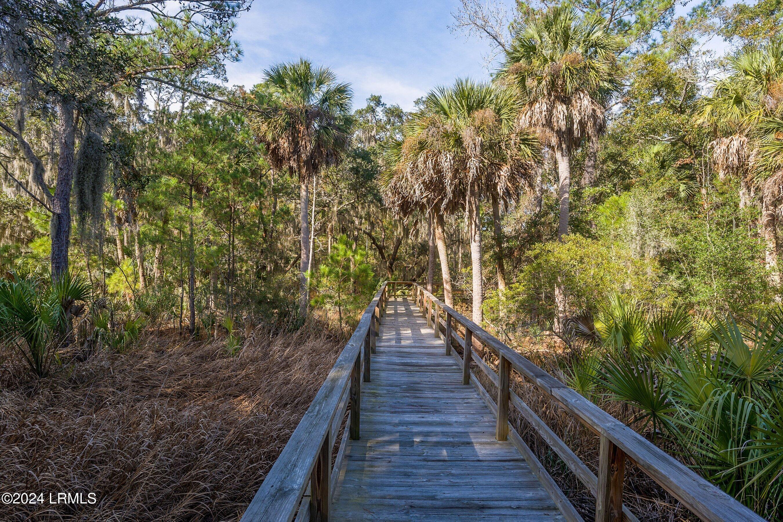 38 Net Weavers Place, St. Helena Island