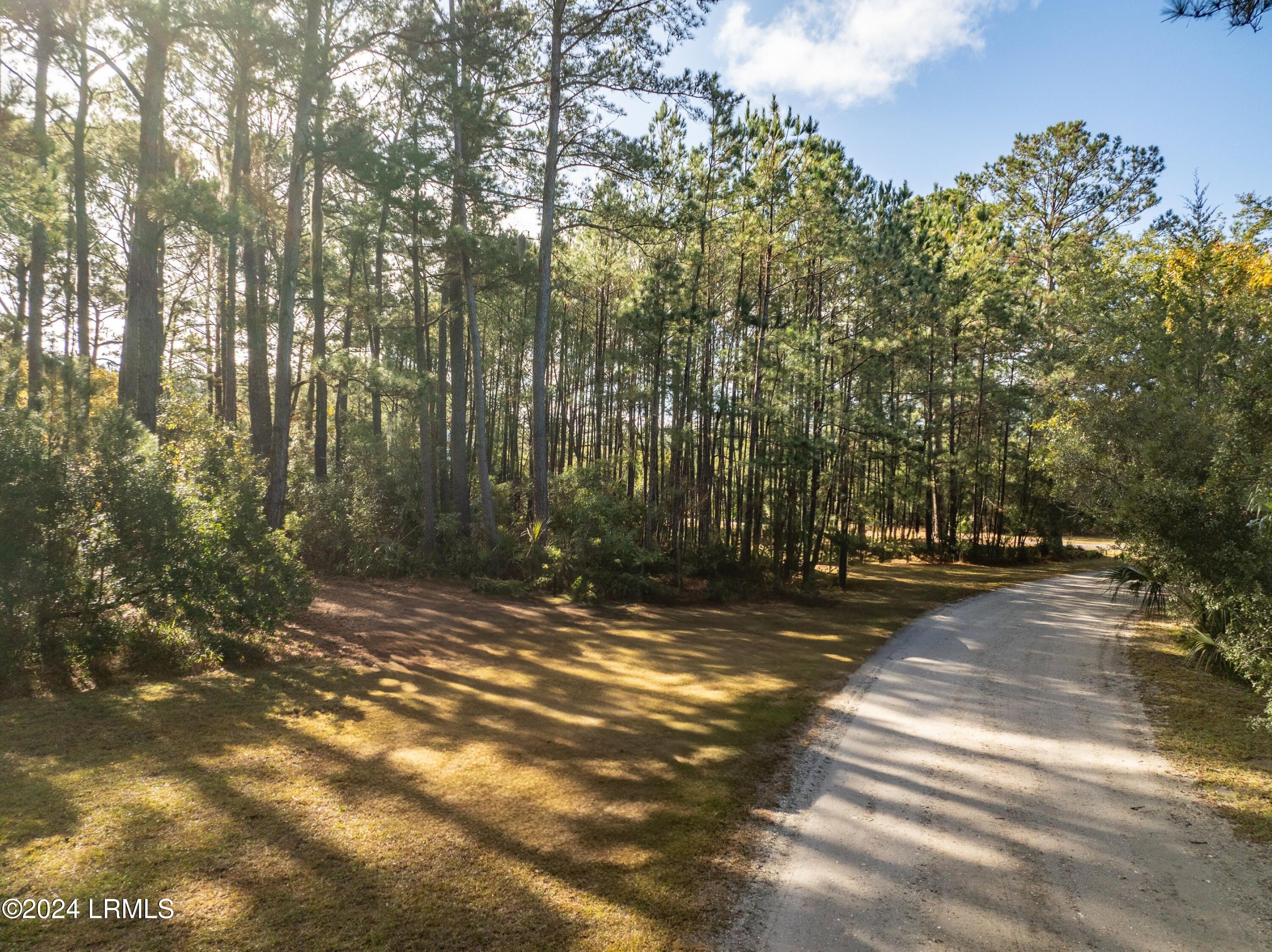 38 Net Weavers Place, St. Helena Island