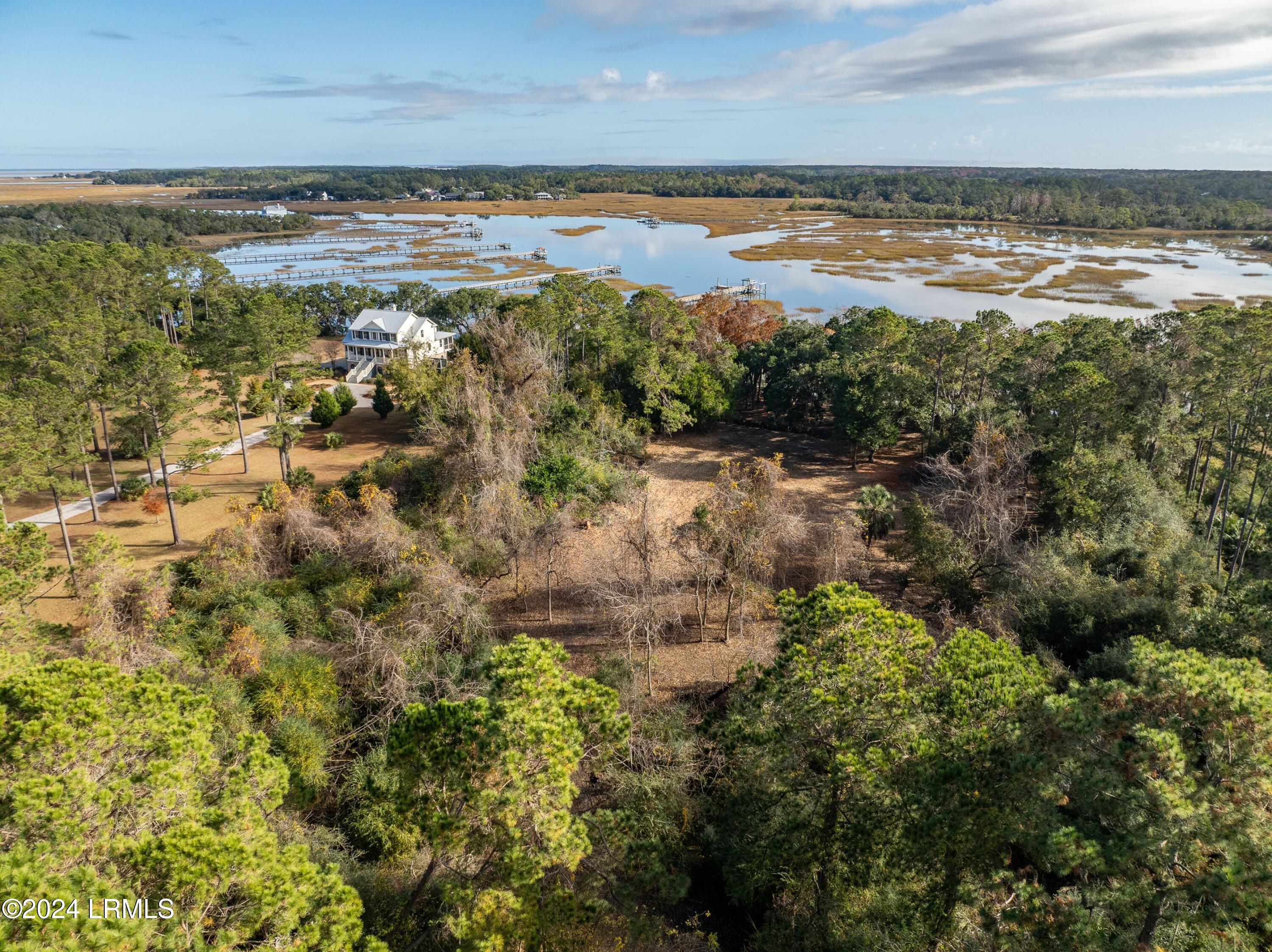 38 Net Weavers Place, St. Helena Island