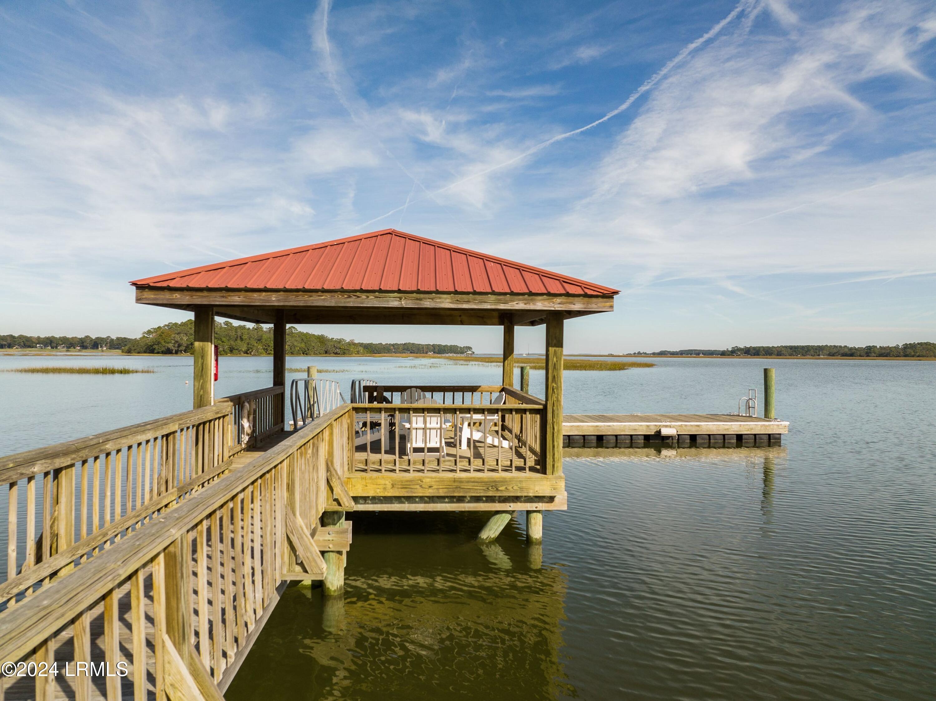 38 Net Weavers Place, St. Helena Island