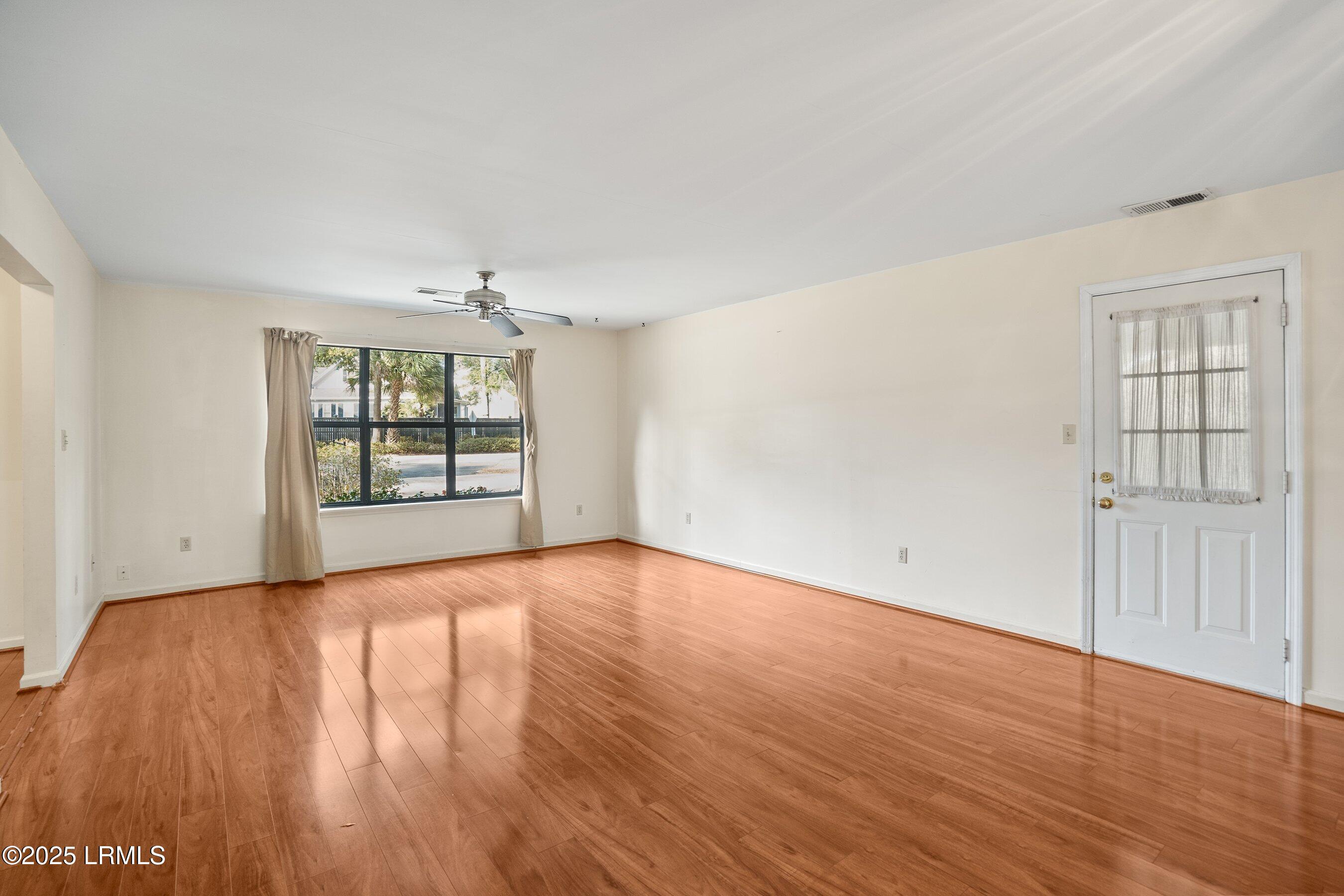 38 Sunset Boulevard
