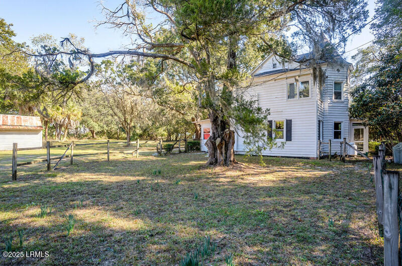 4 Saltwind Drive, St. Helena Island